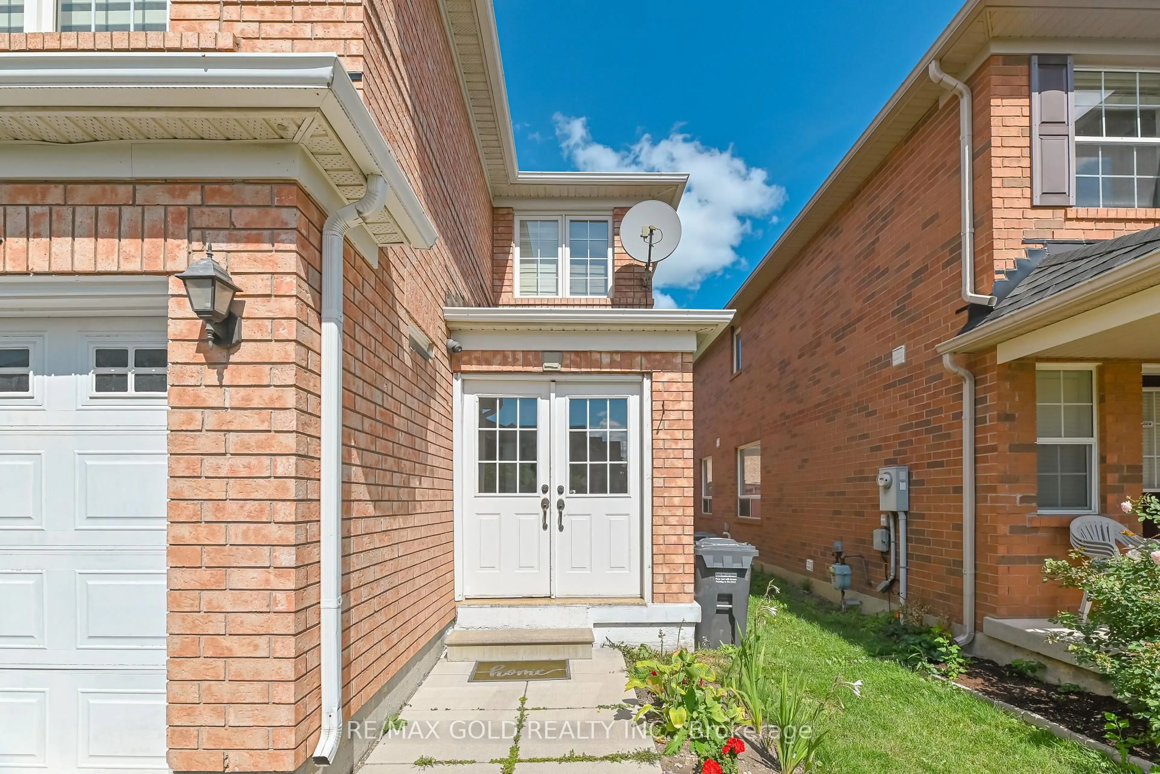 Home with brick exterior material, street for 17 Levida St, Brampton Ontario L6P 2Y6