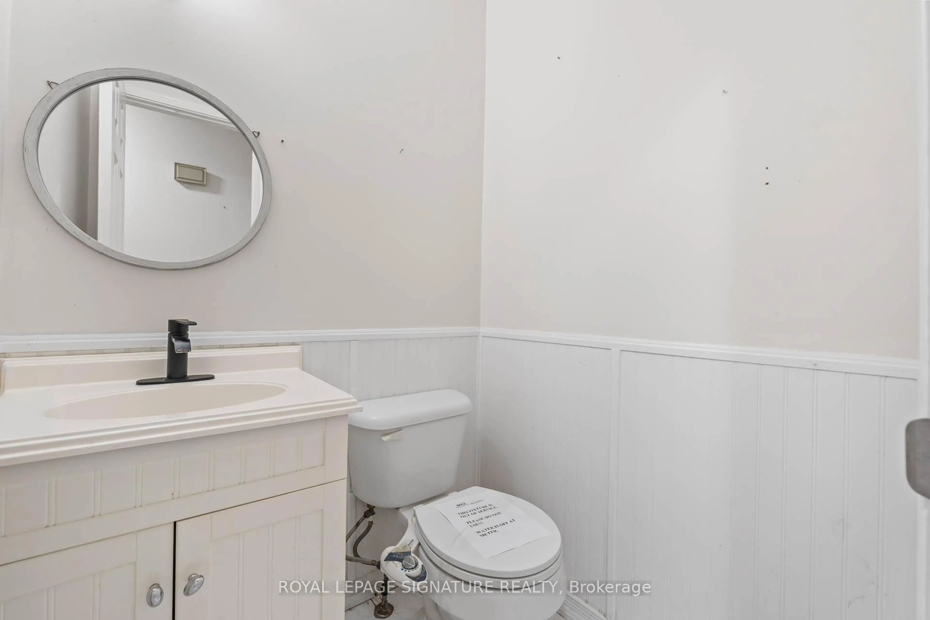 Standard bathroom, floor is not visible for 3339 Council Ring Rd #70, Mississauga Ontario L5L 2A9