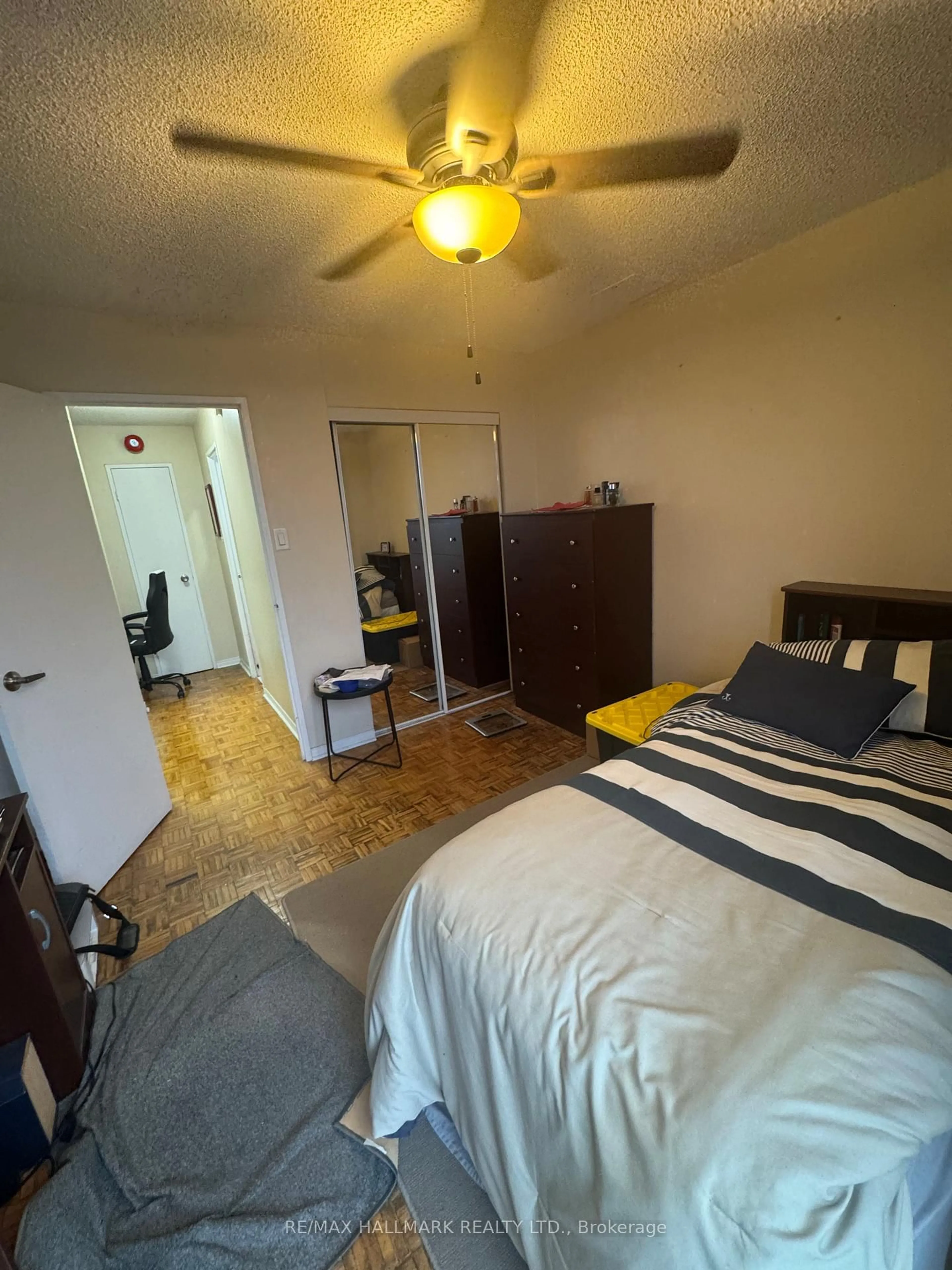 A pic of a room for 4645 Jane St #1207, Toronto Ontario M3N 2K9