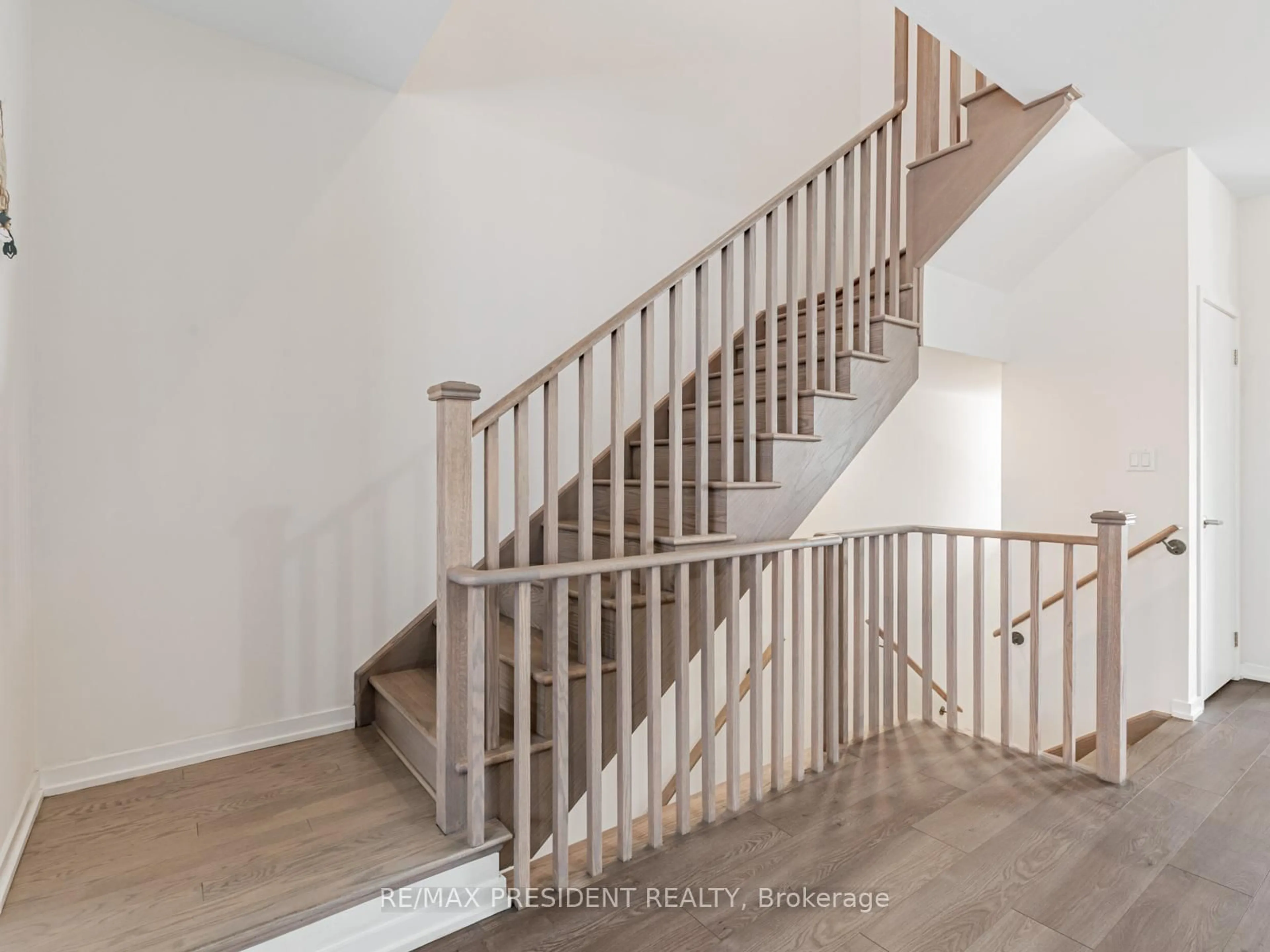 Stairs for 51 Lambert Lane, Caledon Ontario L7E 4M4