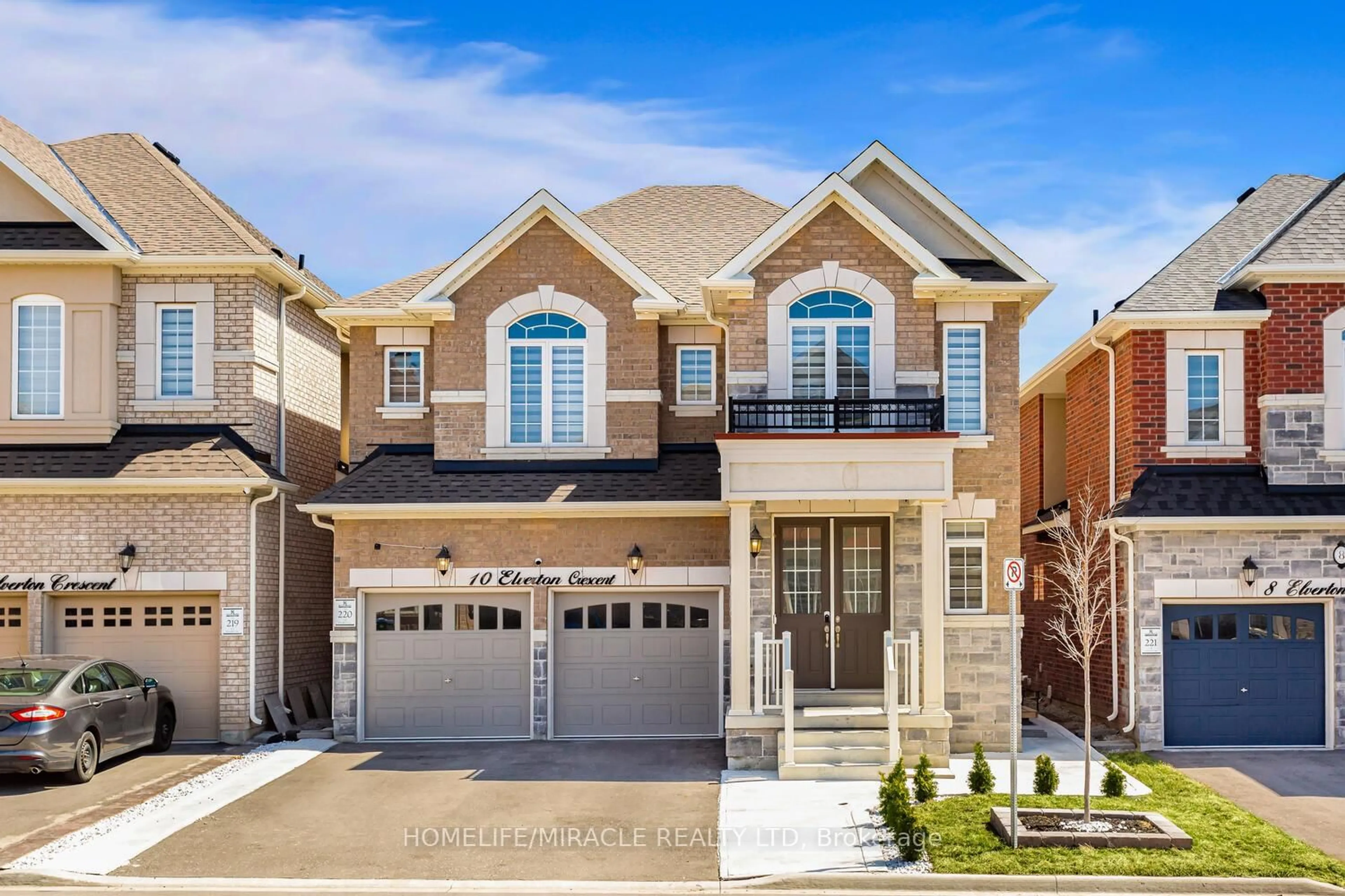 Home with brick exterior material, street for 10 Elverton Cres, Brampton Ontario L7A 4Z4