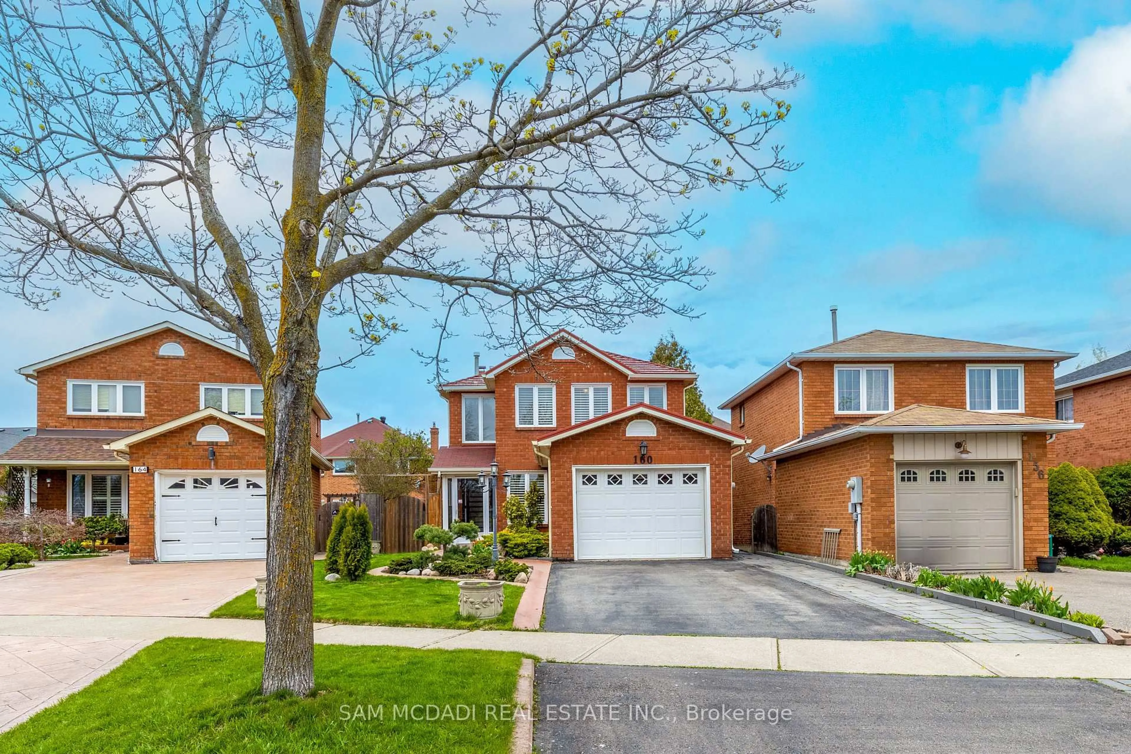 Home with brick exterior material, street for 160 Tuscadero Cres, Mississauga Ontario L4Z 3C1