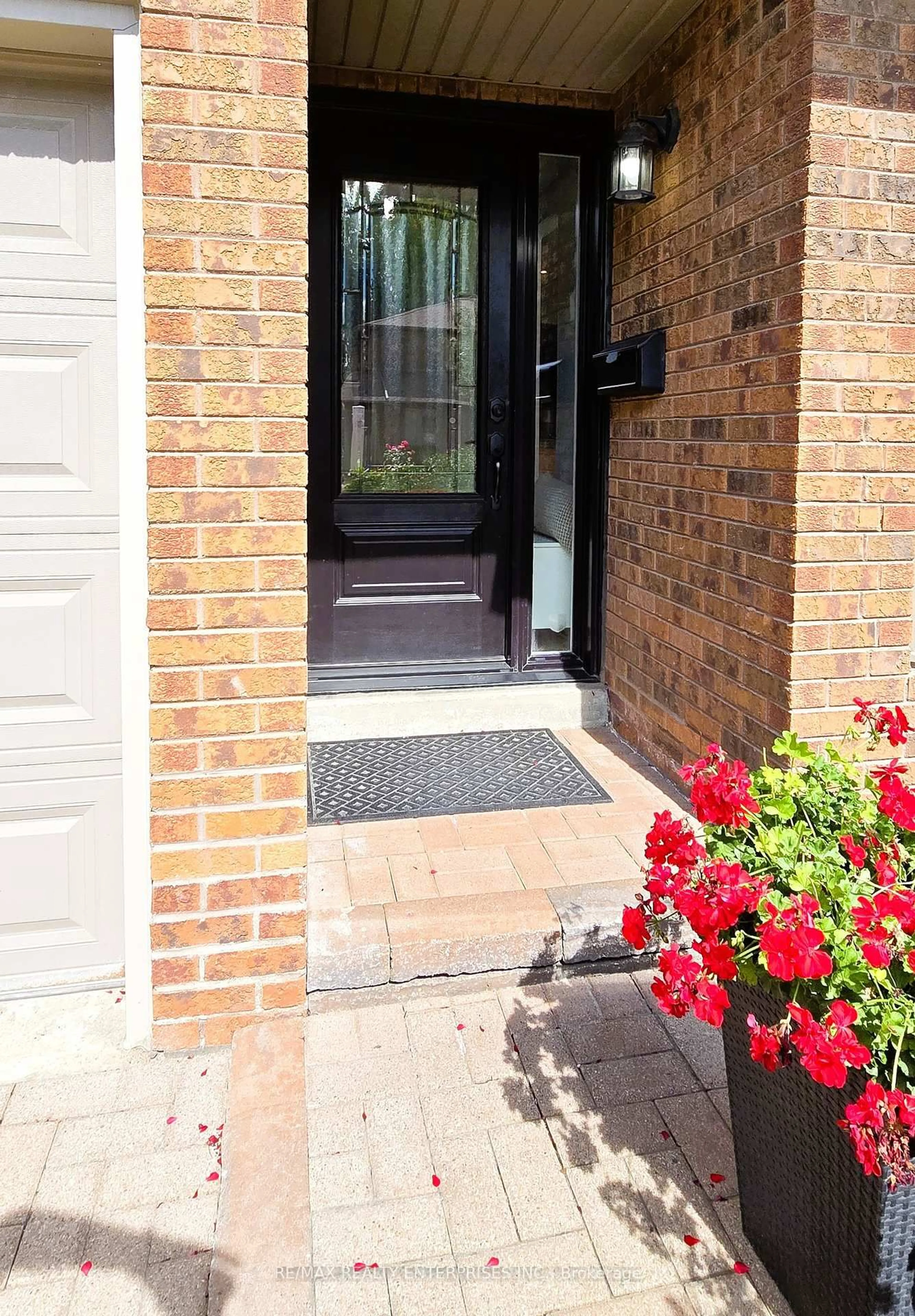 Indoor entryway for 1180 Walden Circ #19, Mississauga Ontario L5J 4J9