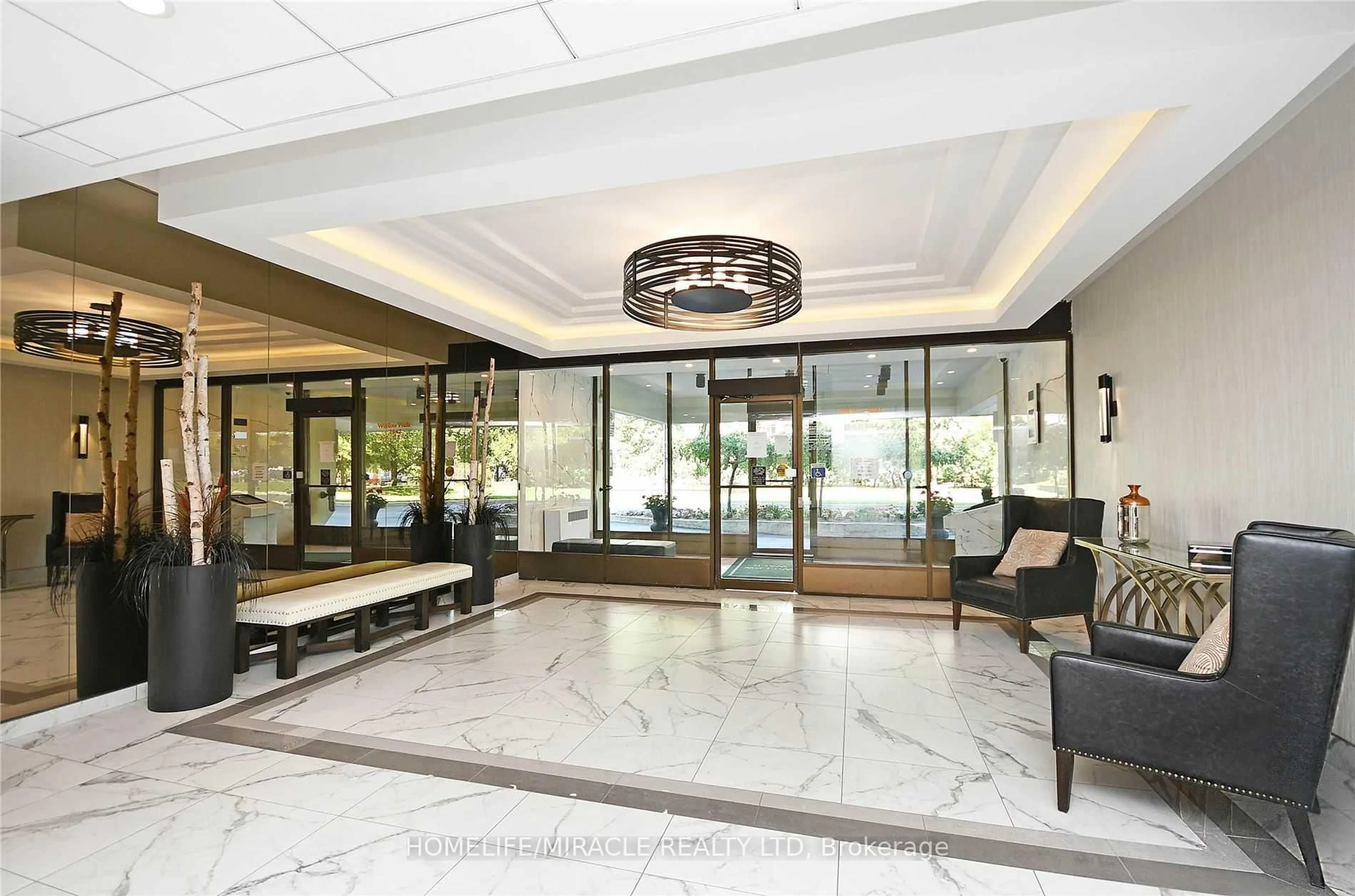 Lobby for 2556 Argyle Rd #803, Mississauga Ontario L5B 2H6