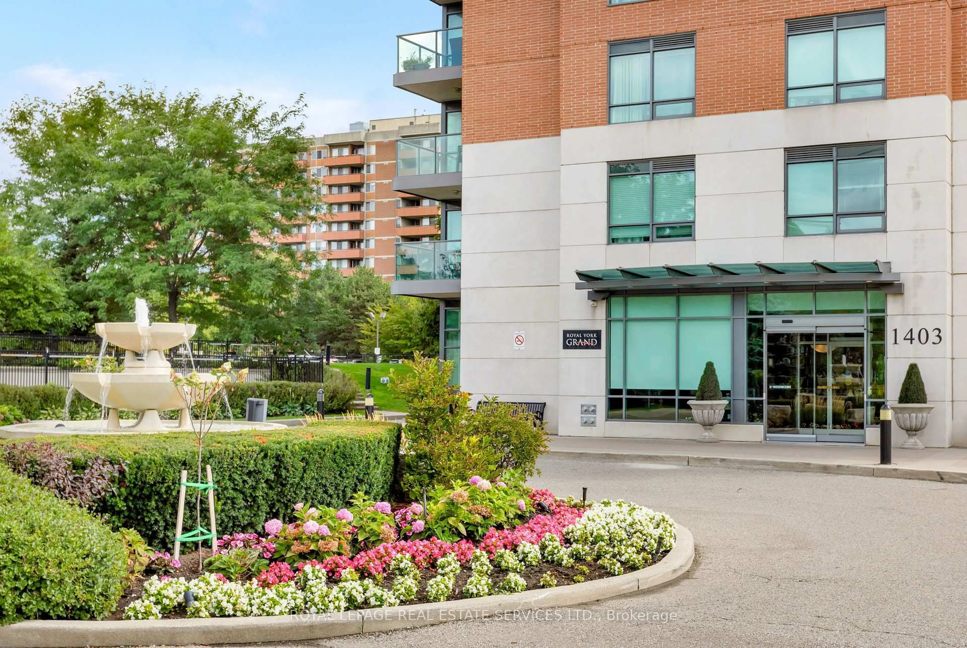 Unknown for 1403 Royal York Rd #708, Toronto Ontario M9P 0A1