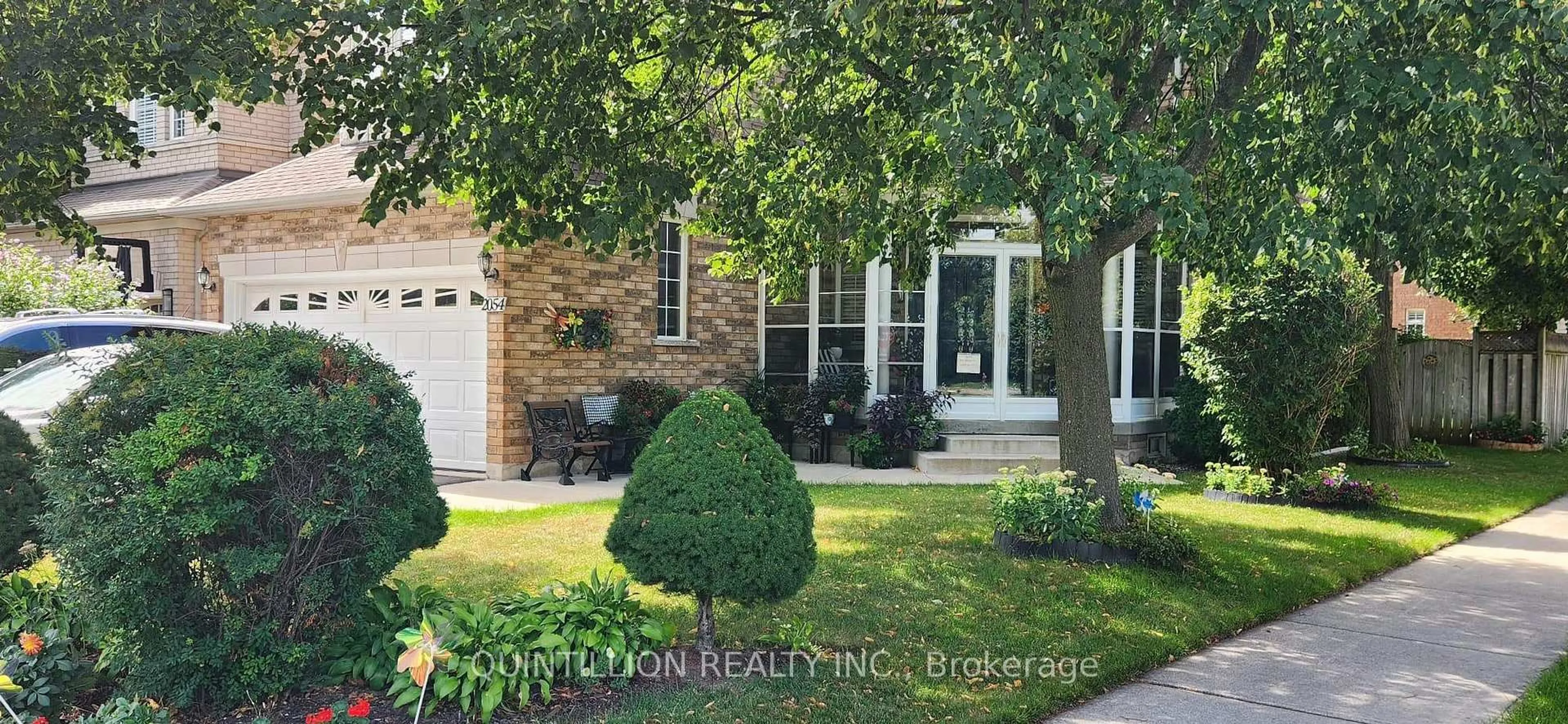 Unknown for 2054 Bloomfield Dr, Oakville Ontario L6M 3W3