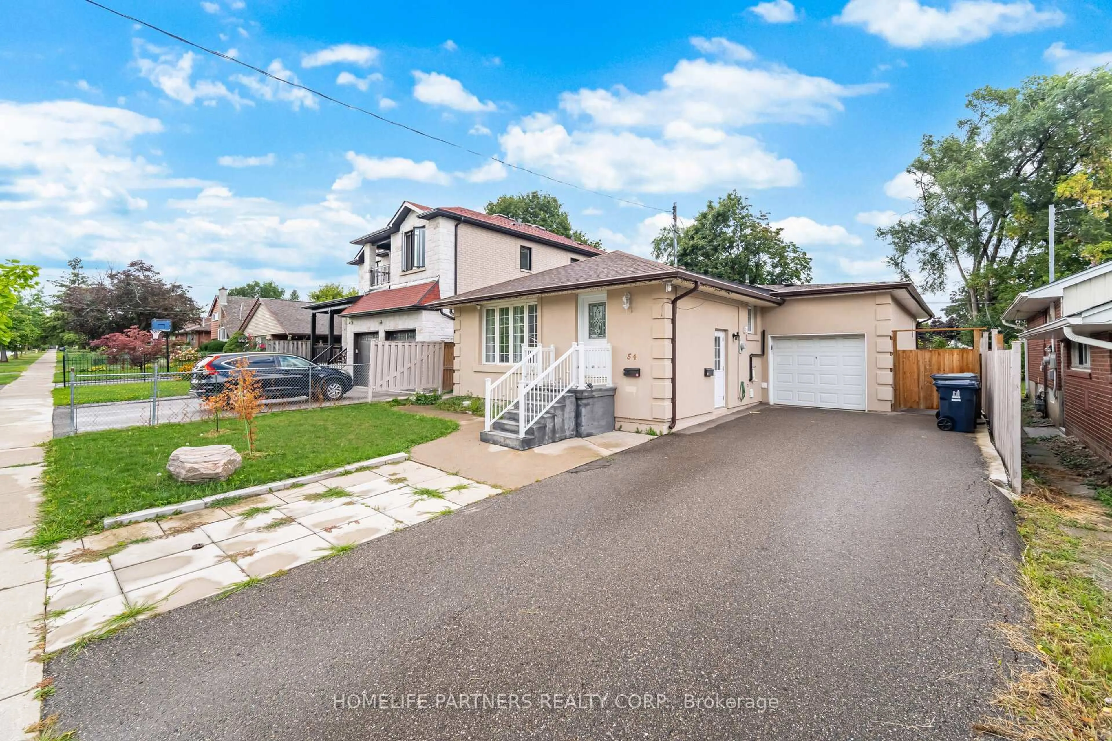 A pic from outside/outdoor area/front of a property/back of a property/a pic from drone, street for 54 Fordwich Cres, Toronto Ontario M9W 2T5