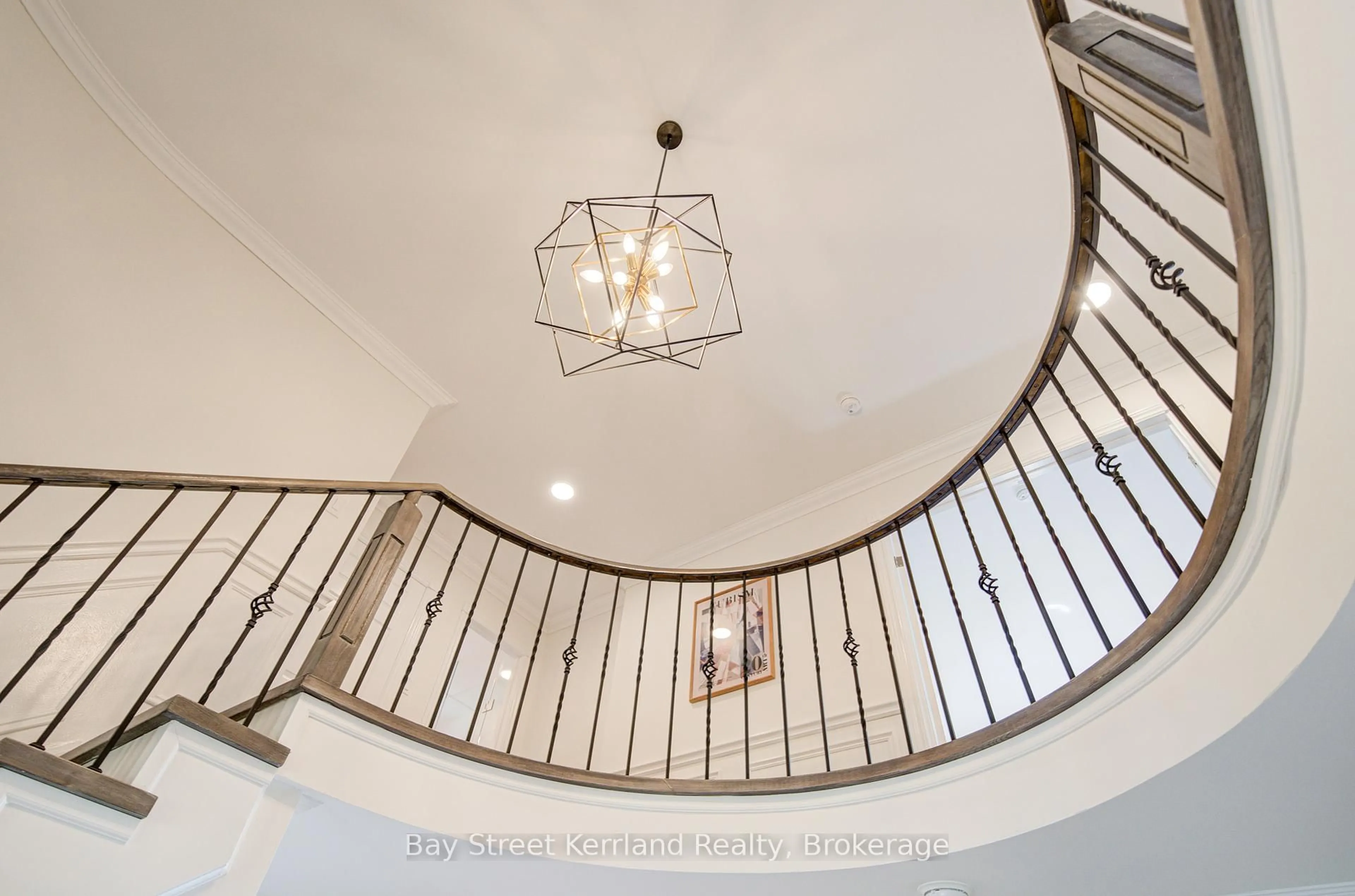 Stairs for 423 Golden Oak Dr, Oakville Ontario L6H 3Y2