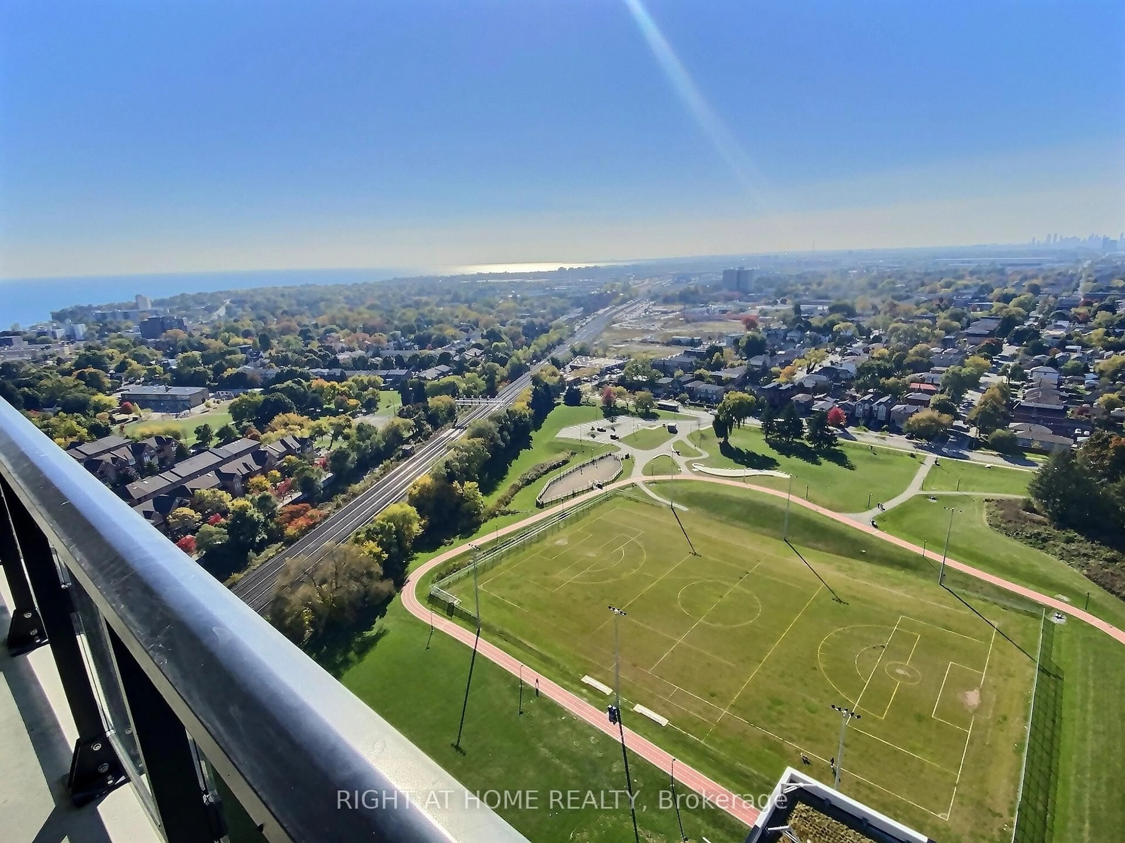 A pic from outside/outdoor area/front of a property/back of a property/a pic from drone, city buildings view from balcony for 251 Manitoba St #2707, Toronto Ontario M8Y 0C7