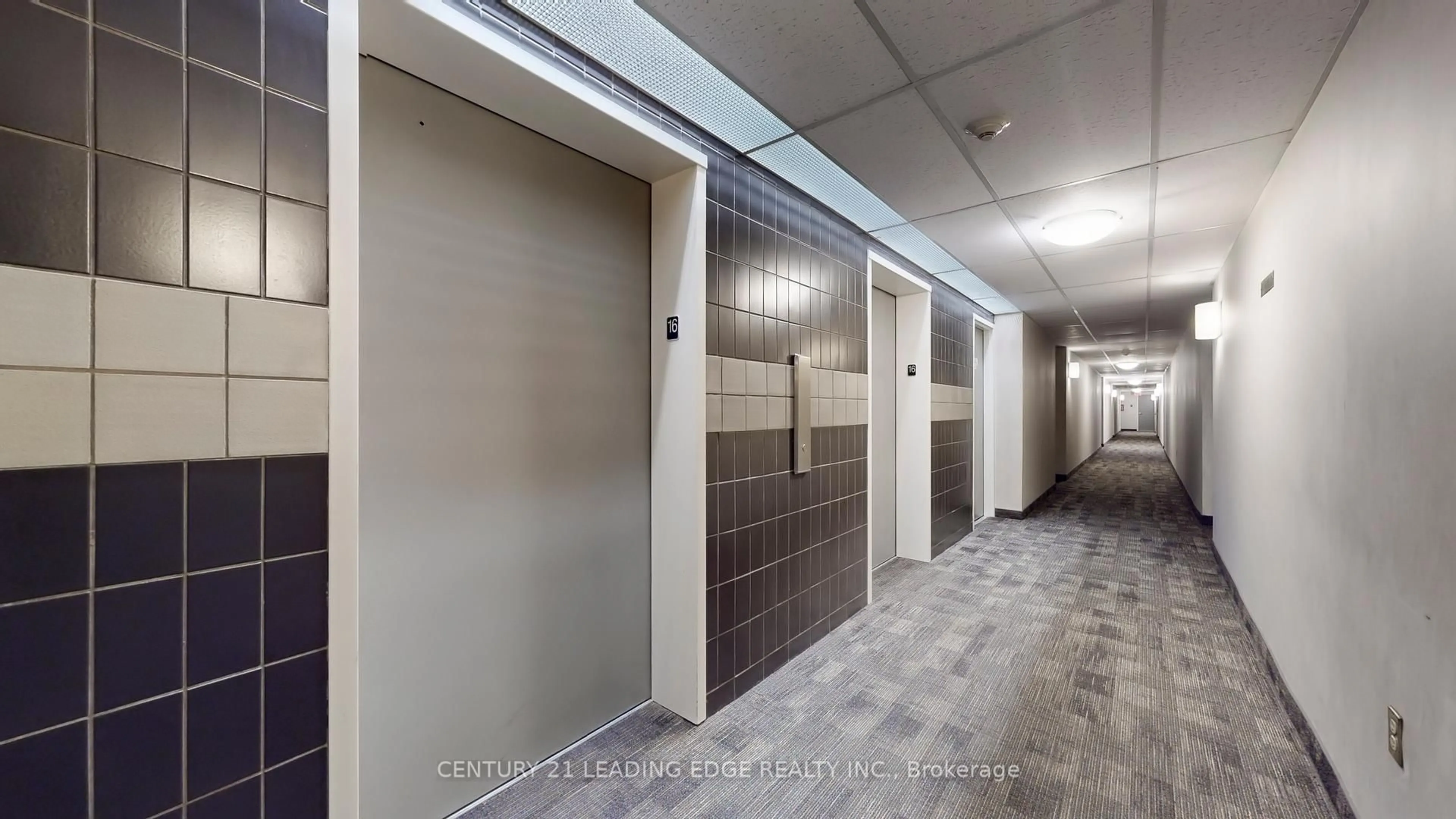 Indoor foyer for 3845 Lake Shore Blvd #1611, Toronto Ontario M8W 4Y3