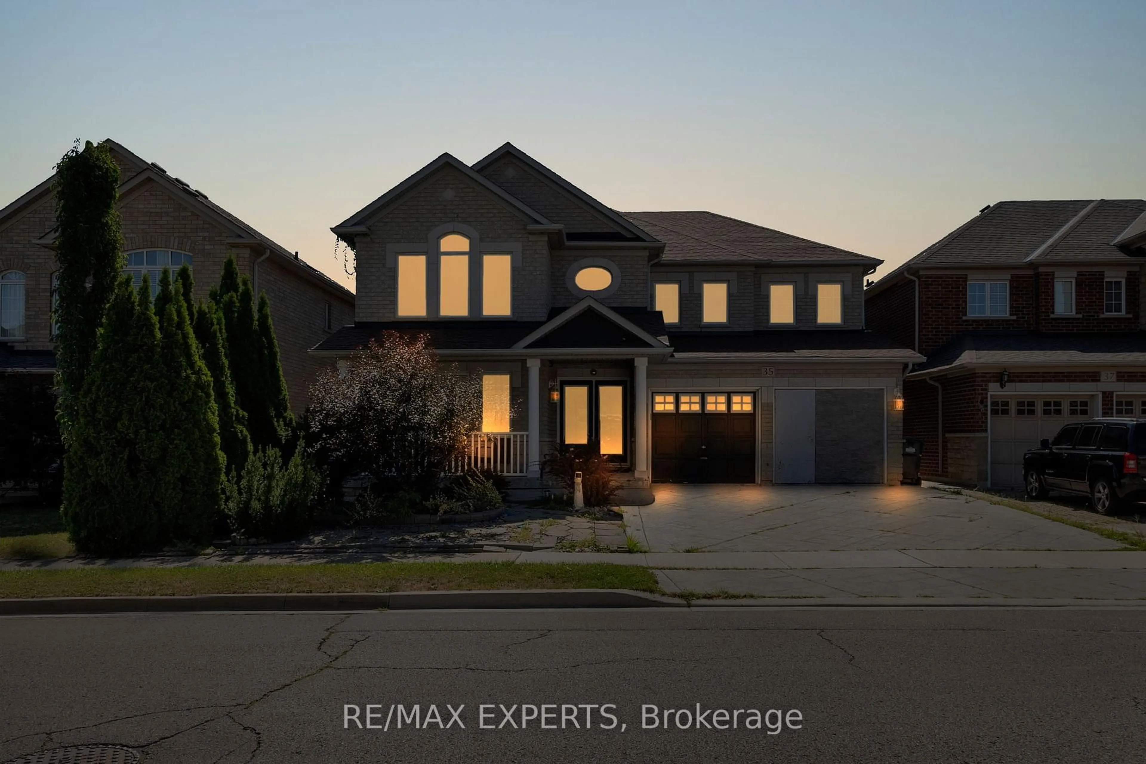 Home with brick exterior material, street for 35 Duffield Rd, Brampton Ontario L7A 2P5