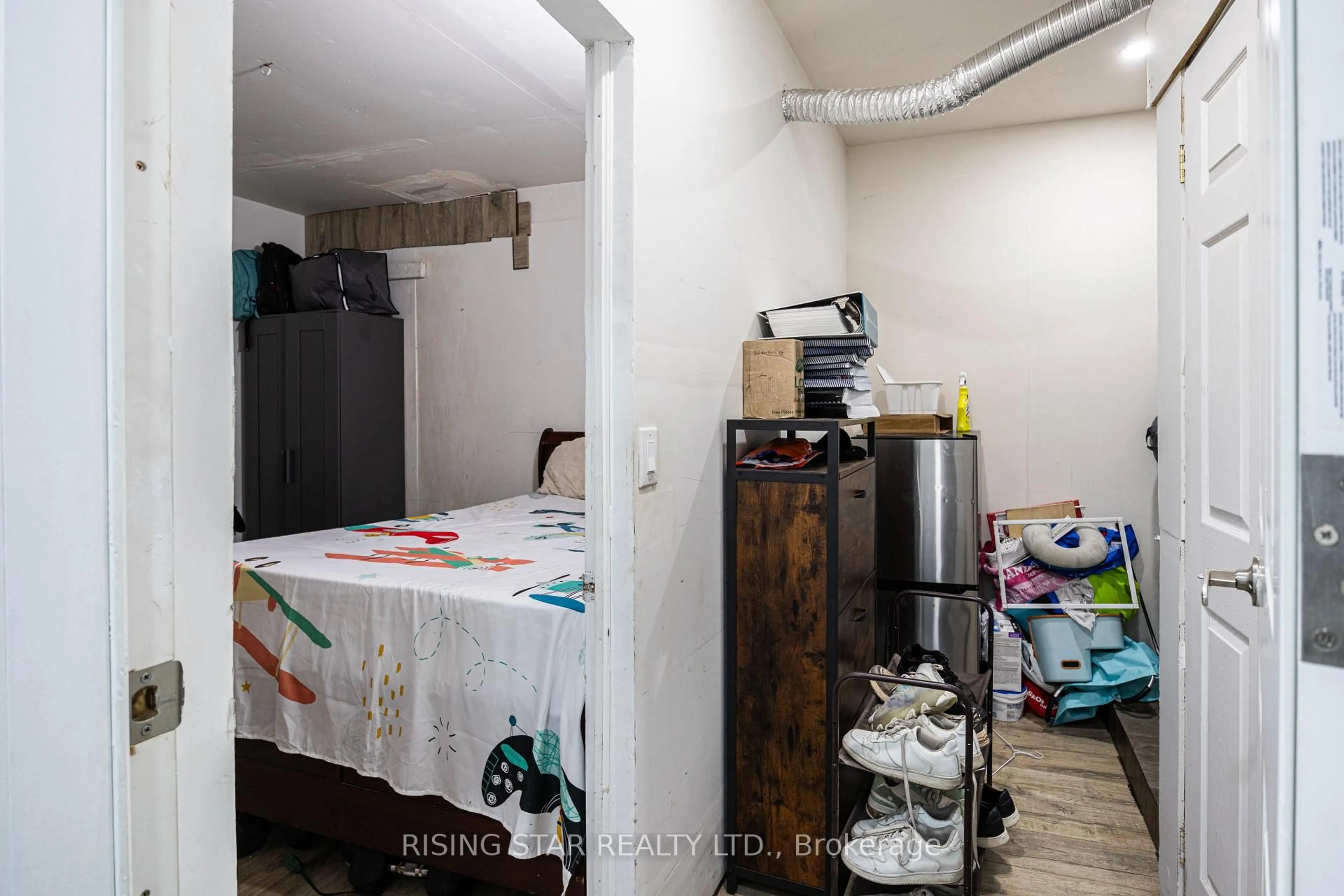 A pic of a room for 66 Enmount Dr #66, Brampton Ontario L6T 4C9