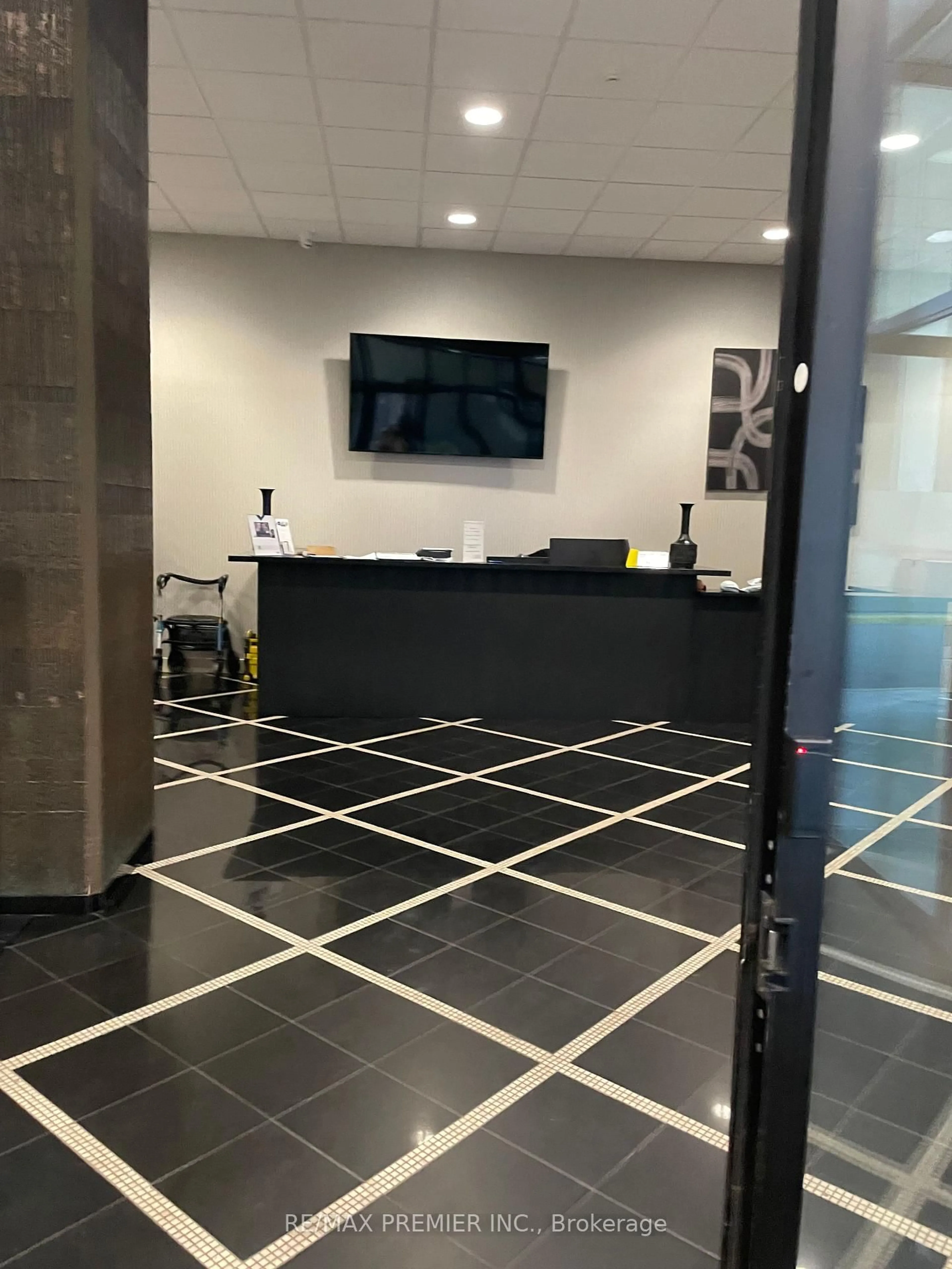 Lobby for 2737 Keele St #325, Toronto Ontario M3M 2E9