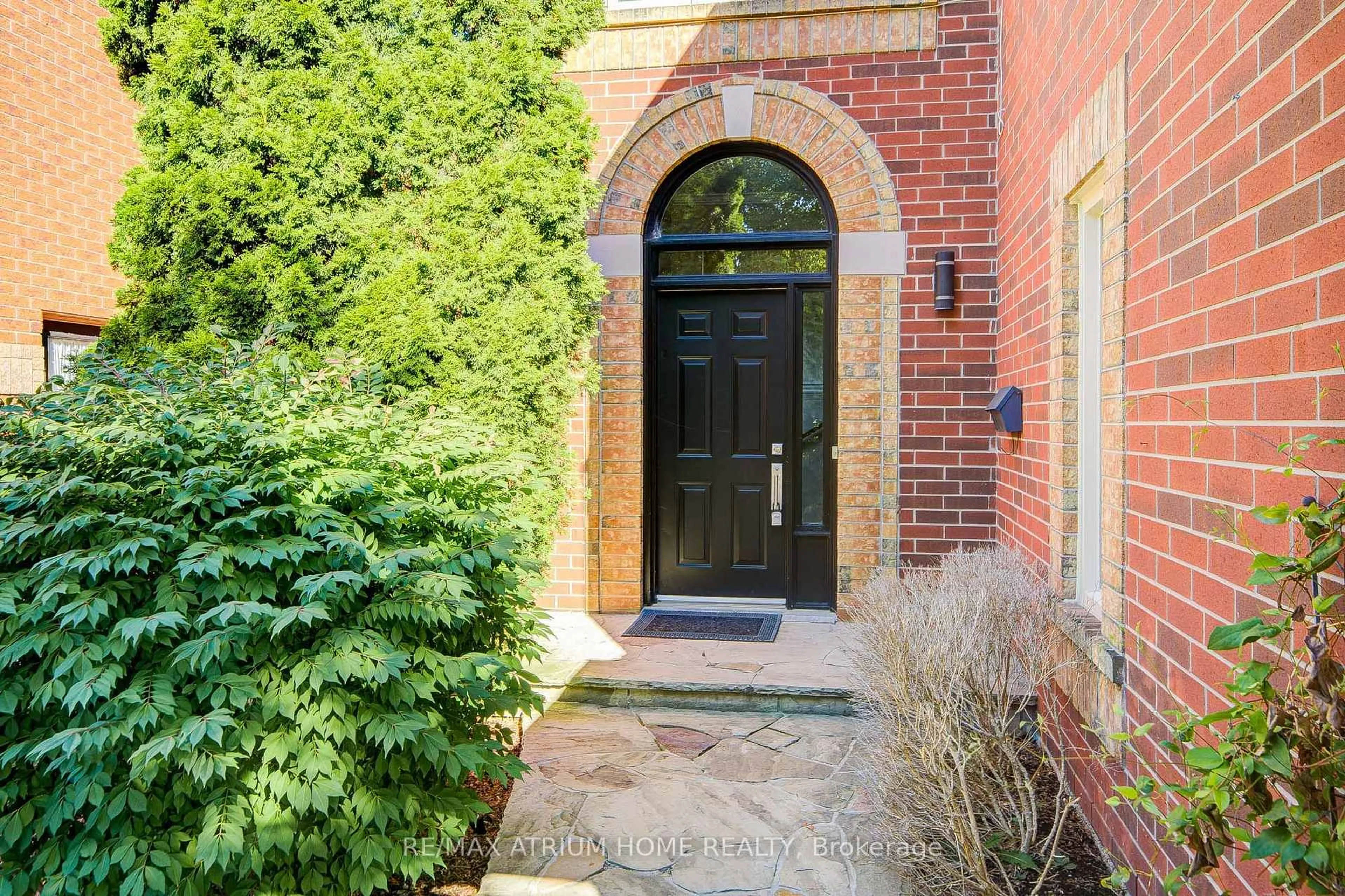 Unknown for 2095 Grand Ravine Dr, Oakville Ontario L6H 6B5