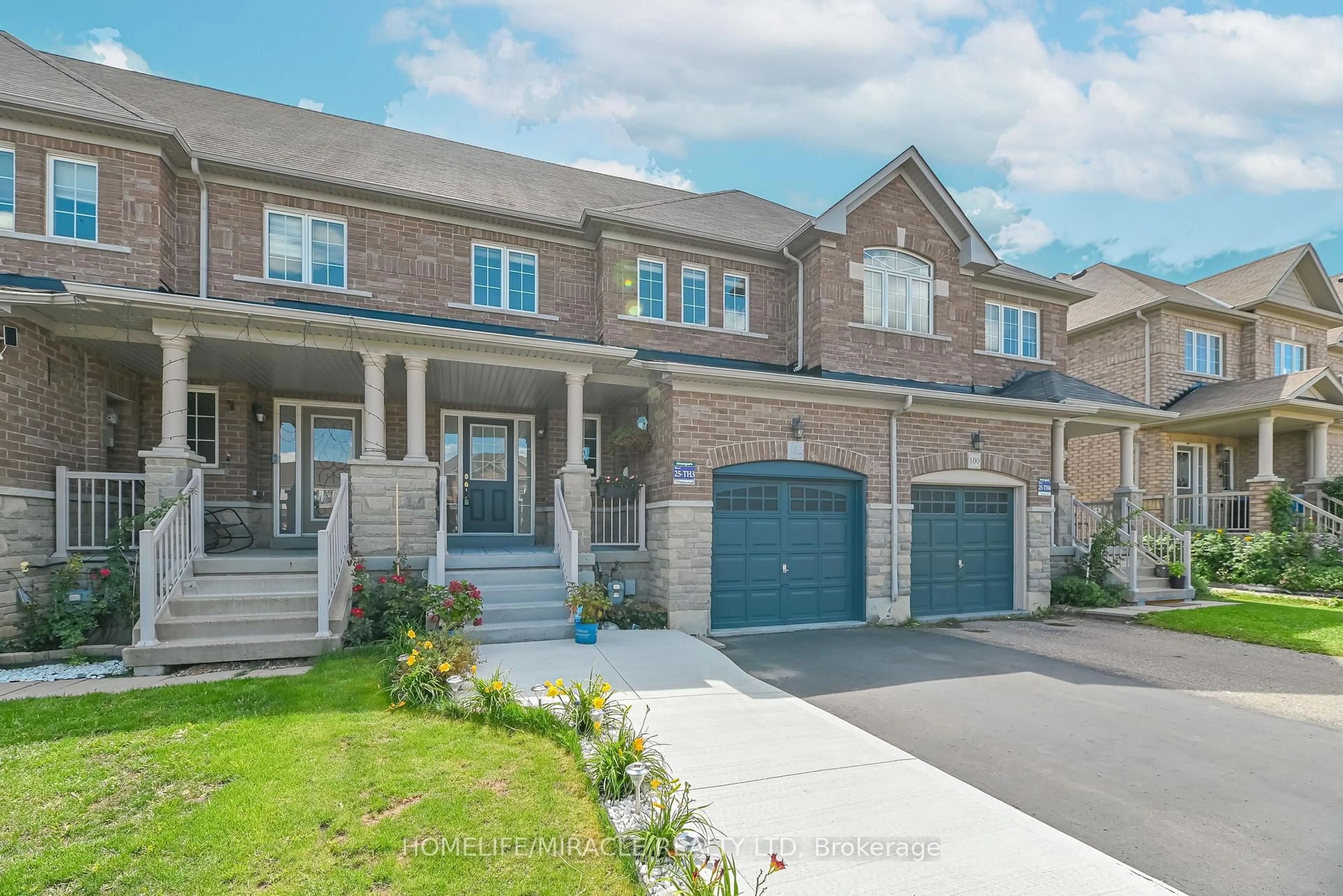 Home with brick exterior material, street for 102 Delport Clse, Brampton Ontario L6P 3T1