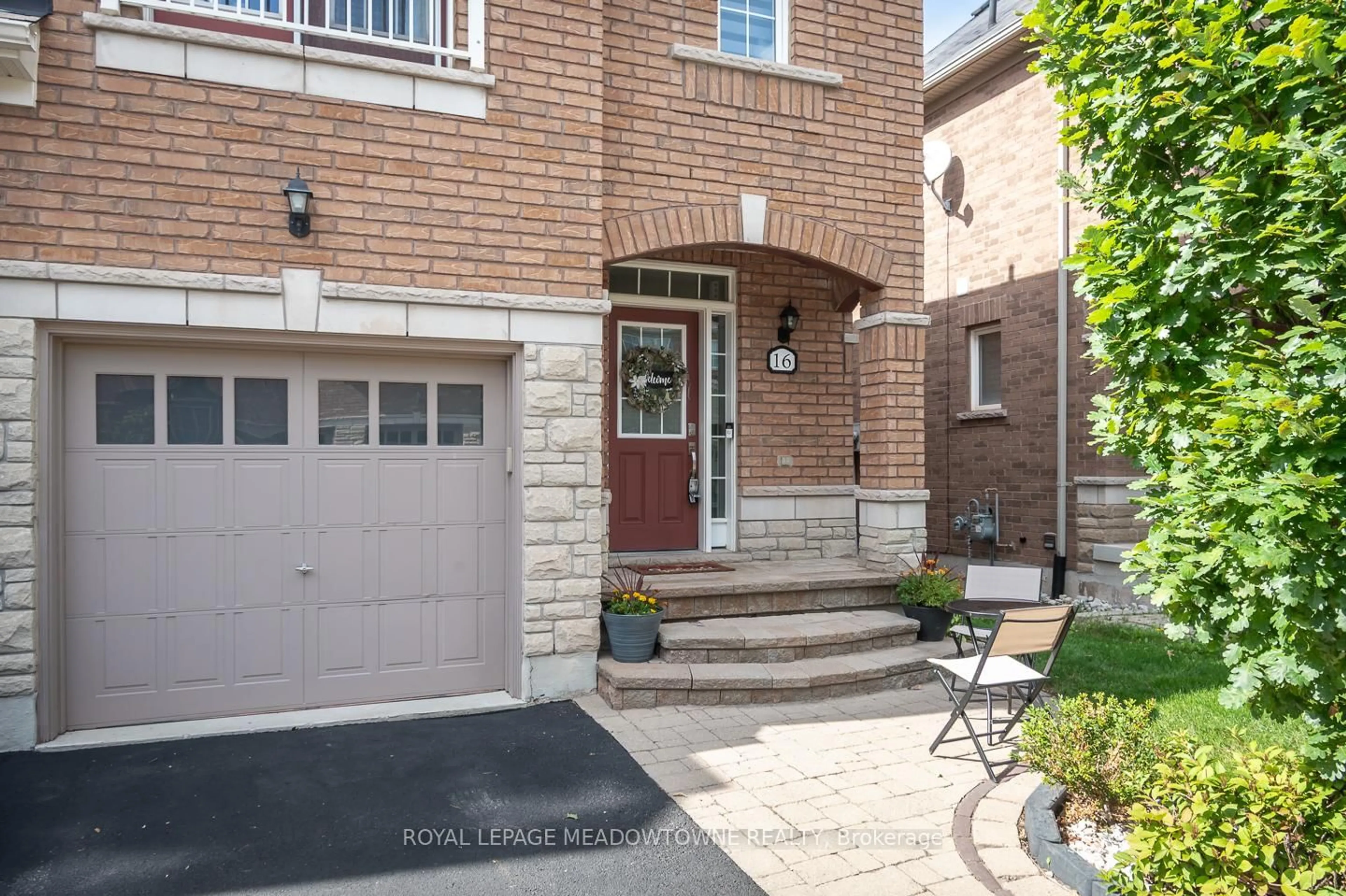 Home with brick exterior material, street for 745 Farmstead Dr #16, Milton Ontario L9T 8B1