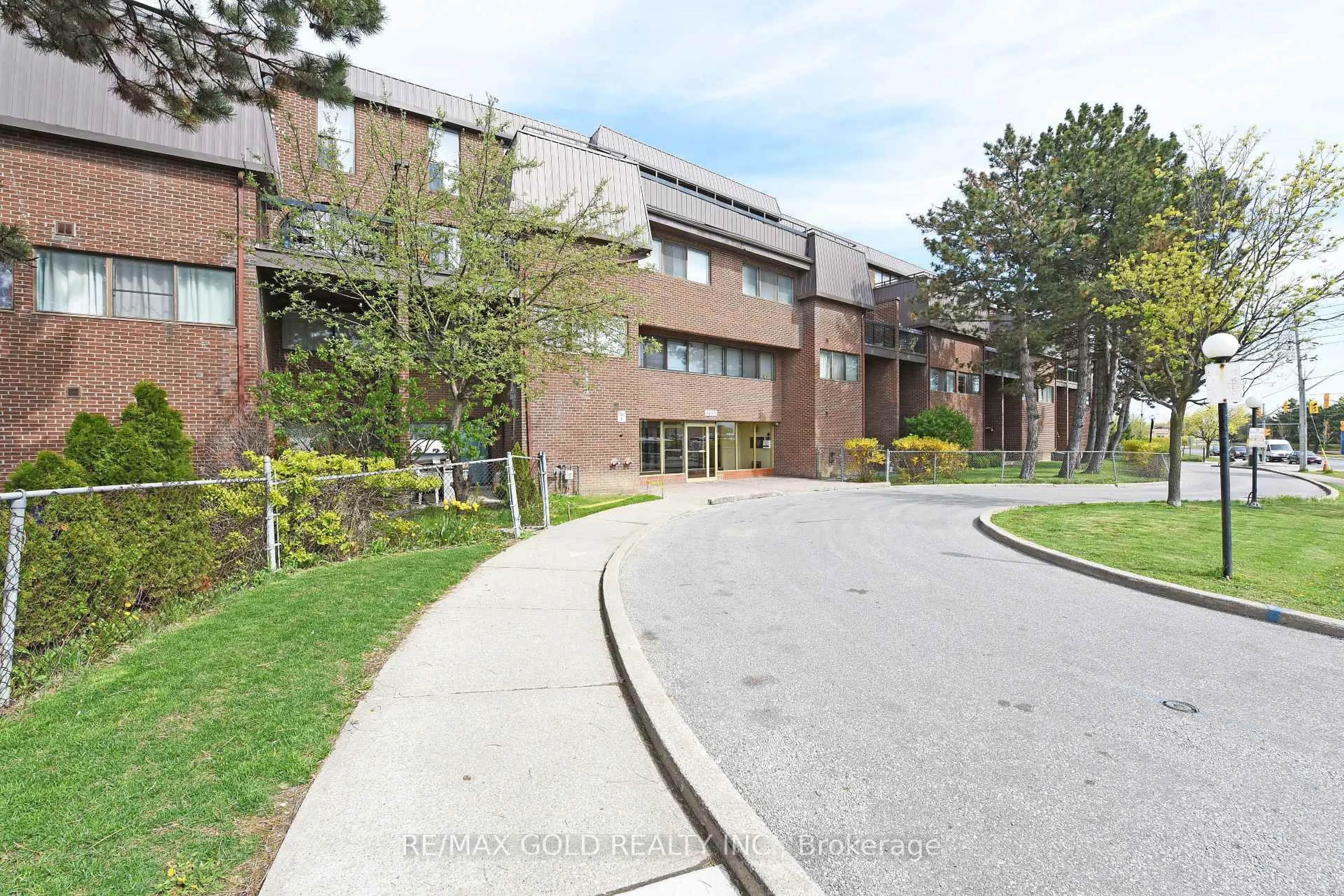 Unknown for 3455 Morning Star Dr #117, Mississauga Ontario L4T 3T9