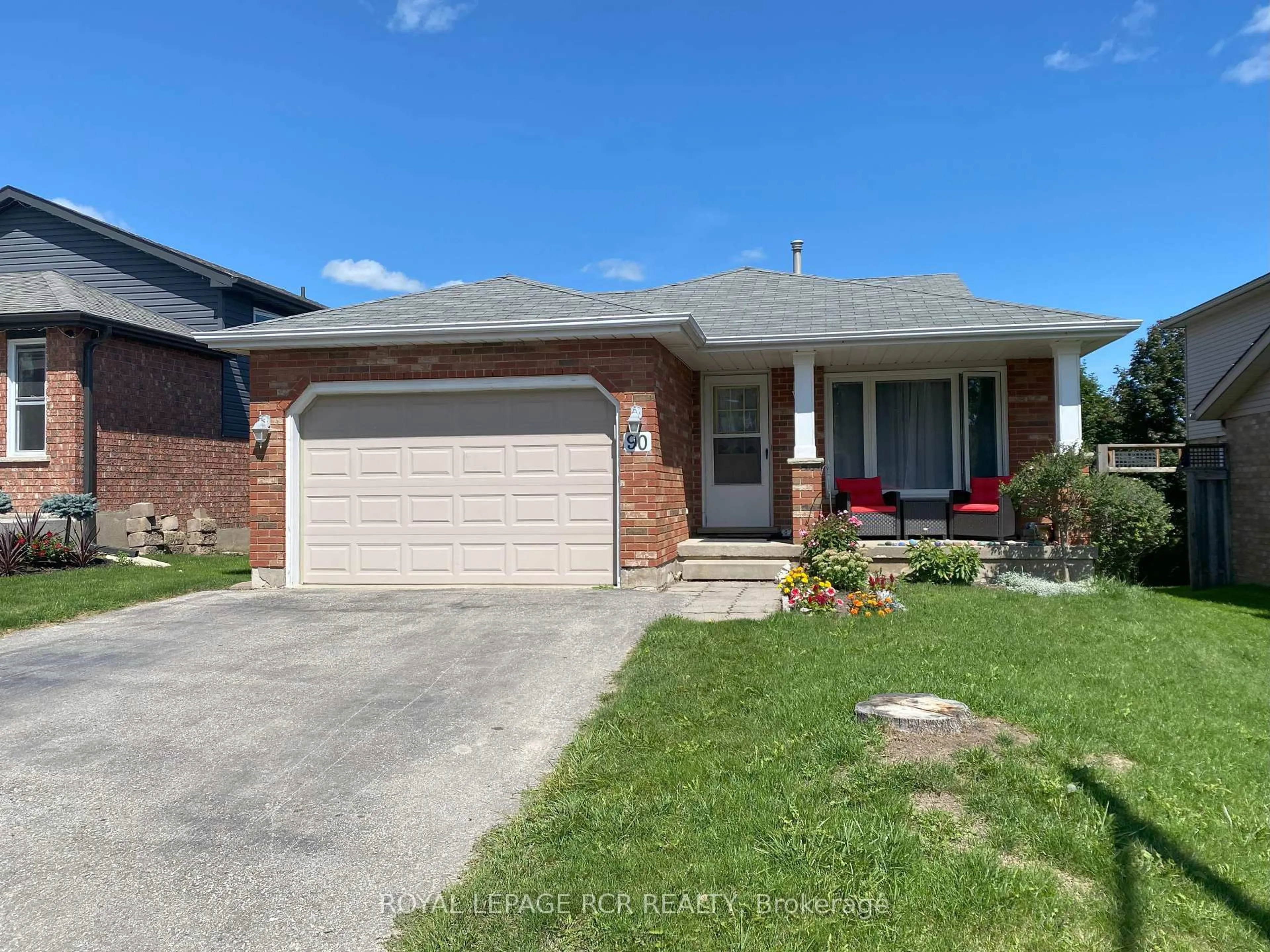 Home with brick exterior material, street for 90 Pheasant Crt, Orangeville Ontario L9W 4J9