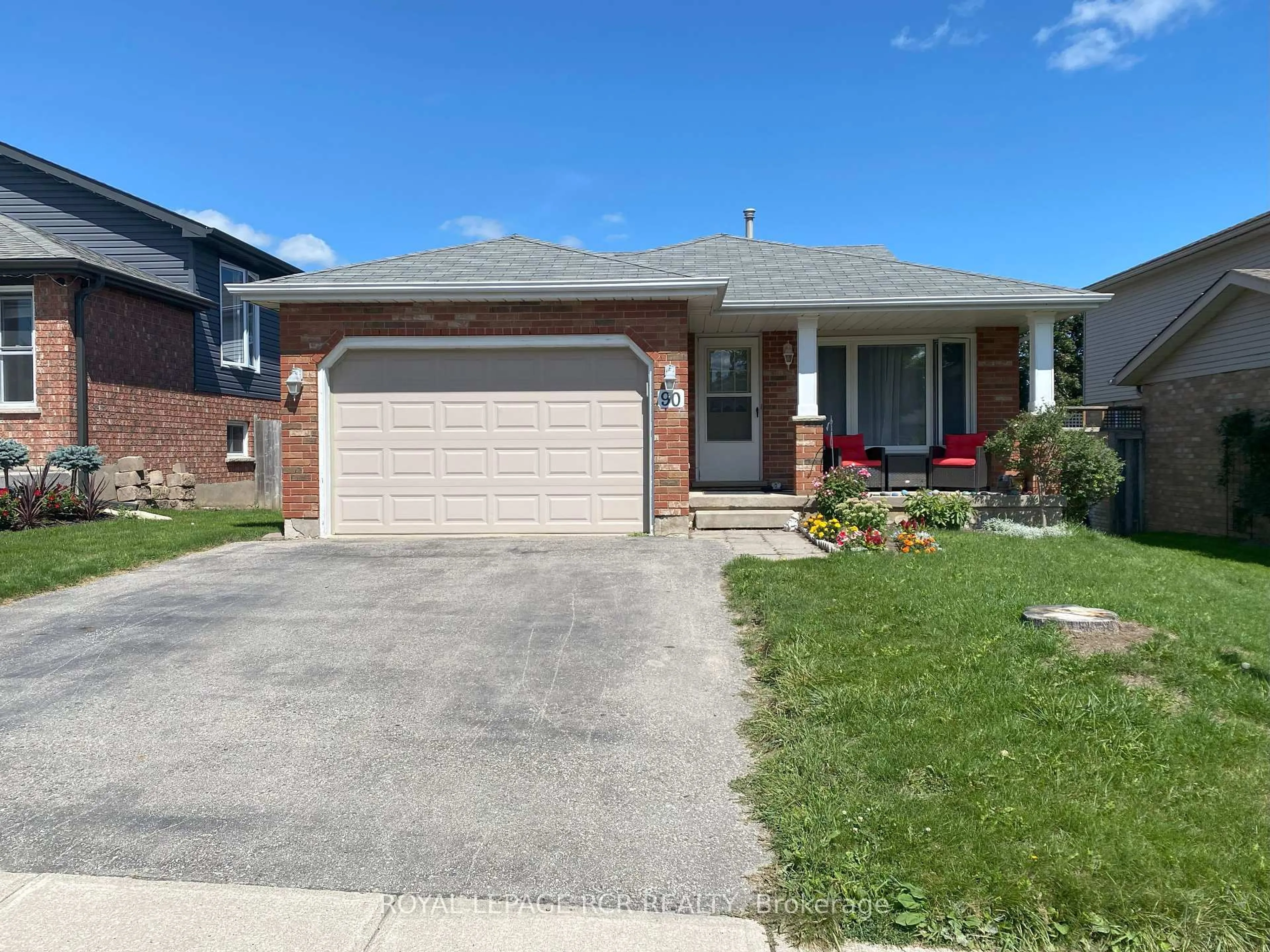Home with brick exterior material, street for 90 Pheasant Crt, Orangeville Ontario L9W 4J9