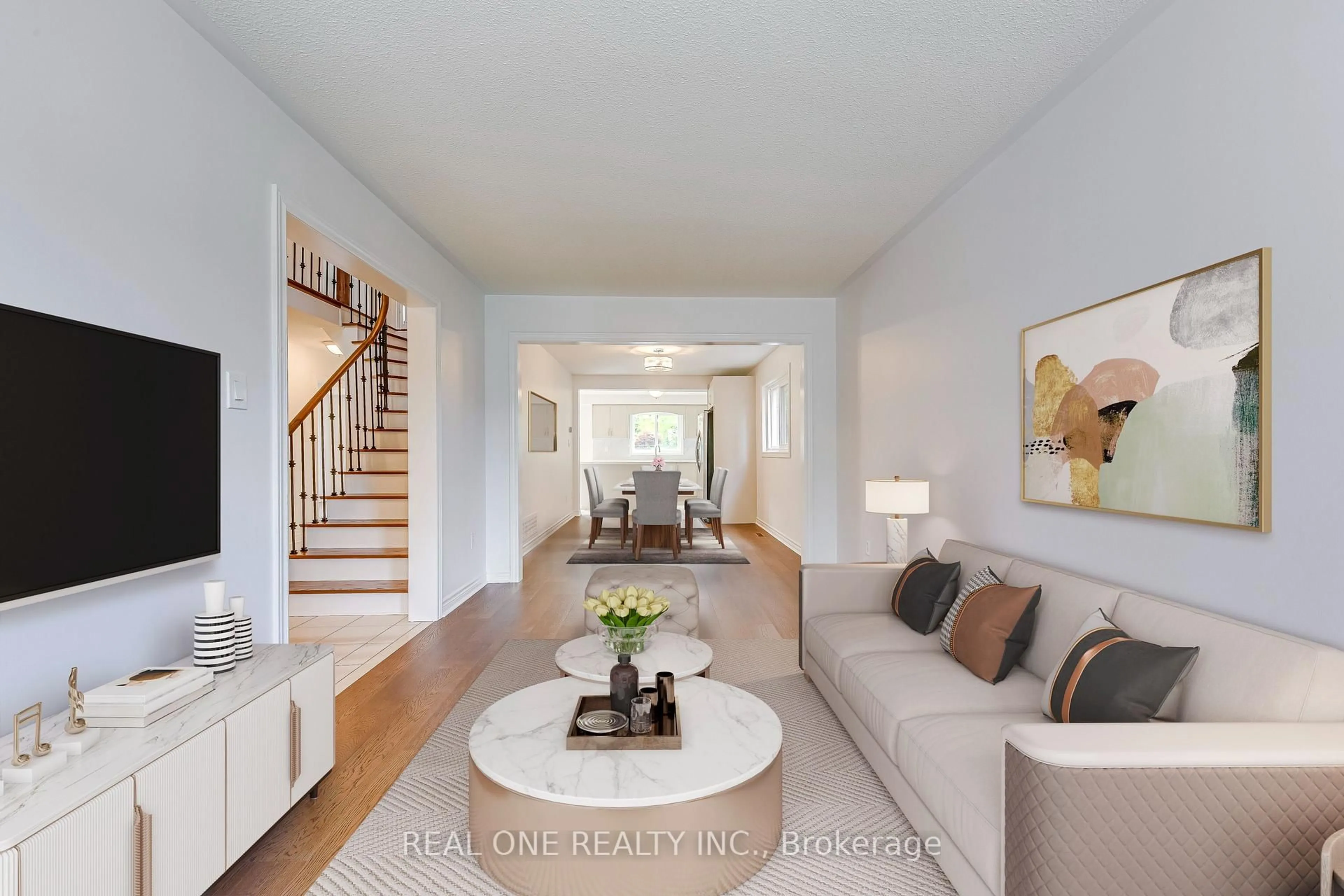 Living room with furniture, unknown for 5192 Castlefield Dr, Mississauga Ontario L5V 1S2