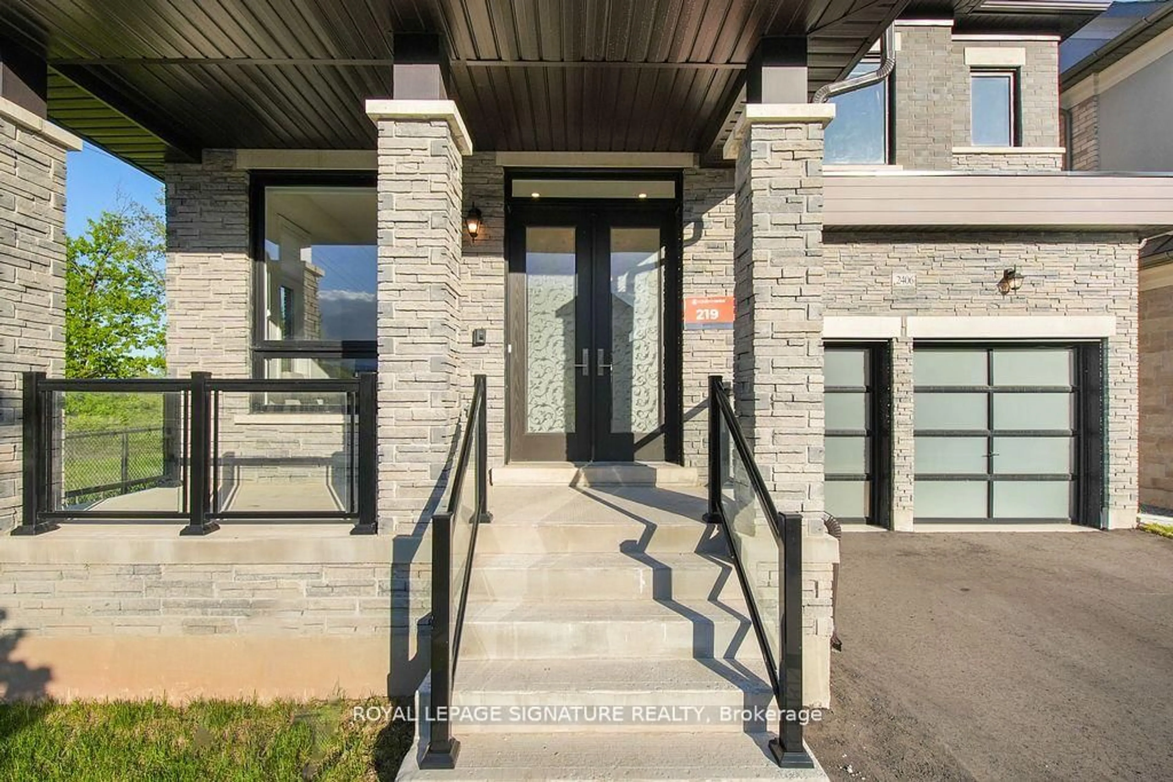 Unknown for 2406 Charles Cornwall Ave, Oakville Ontario L6M 5M4