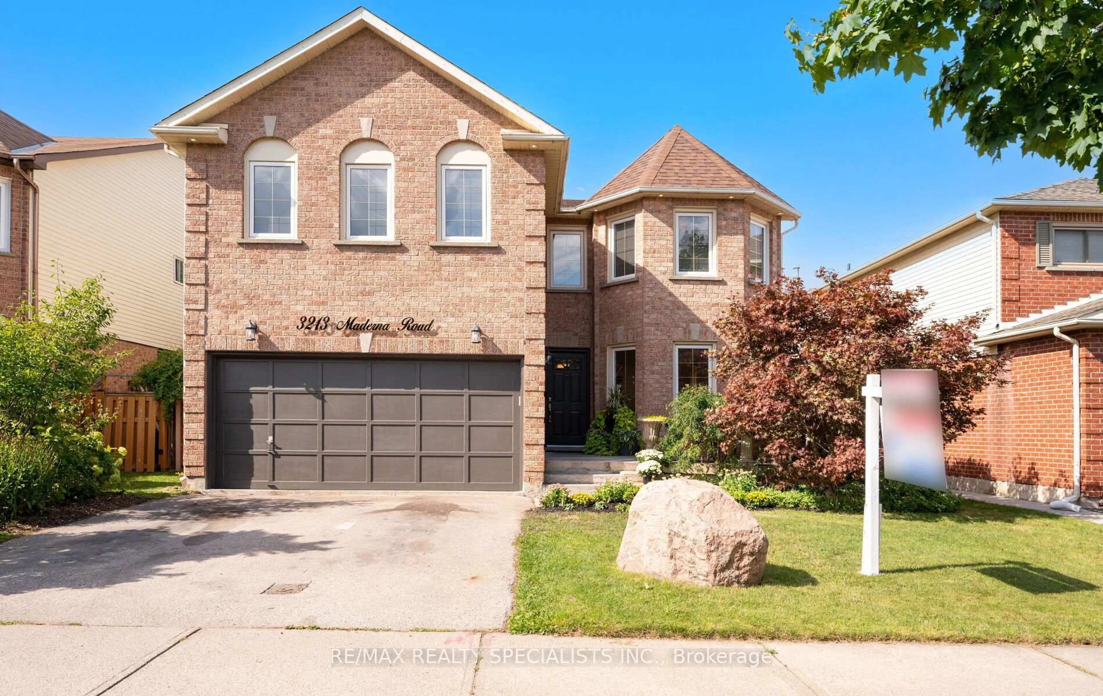 Home with brick exterior material, street for 3213 Maderna Rd, Burlington Ontario L7M 2V6