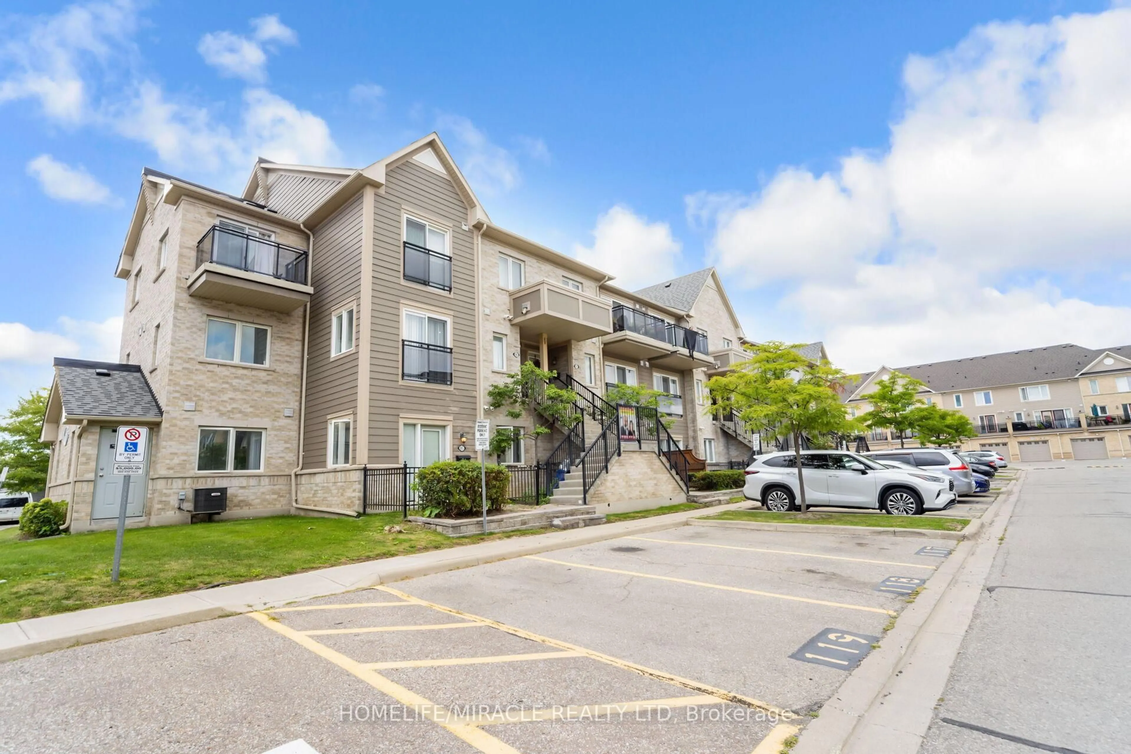 Unknown for 60 Fairwood Circ #85, Brampton Ontario L6R 2B6