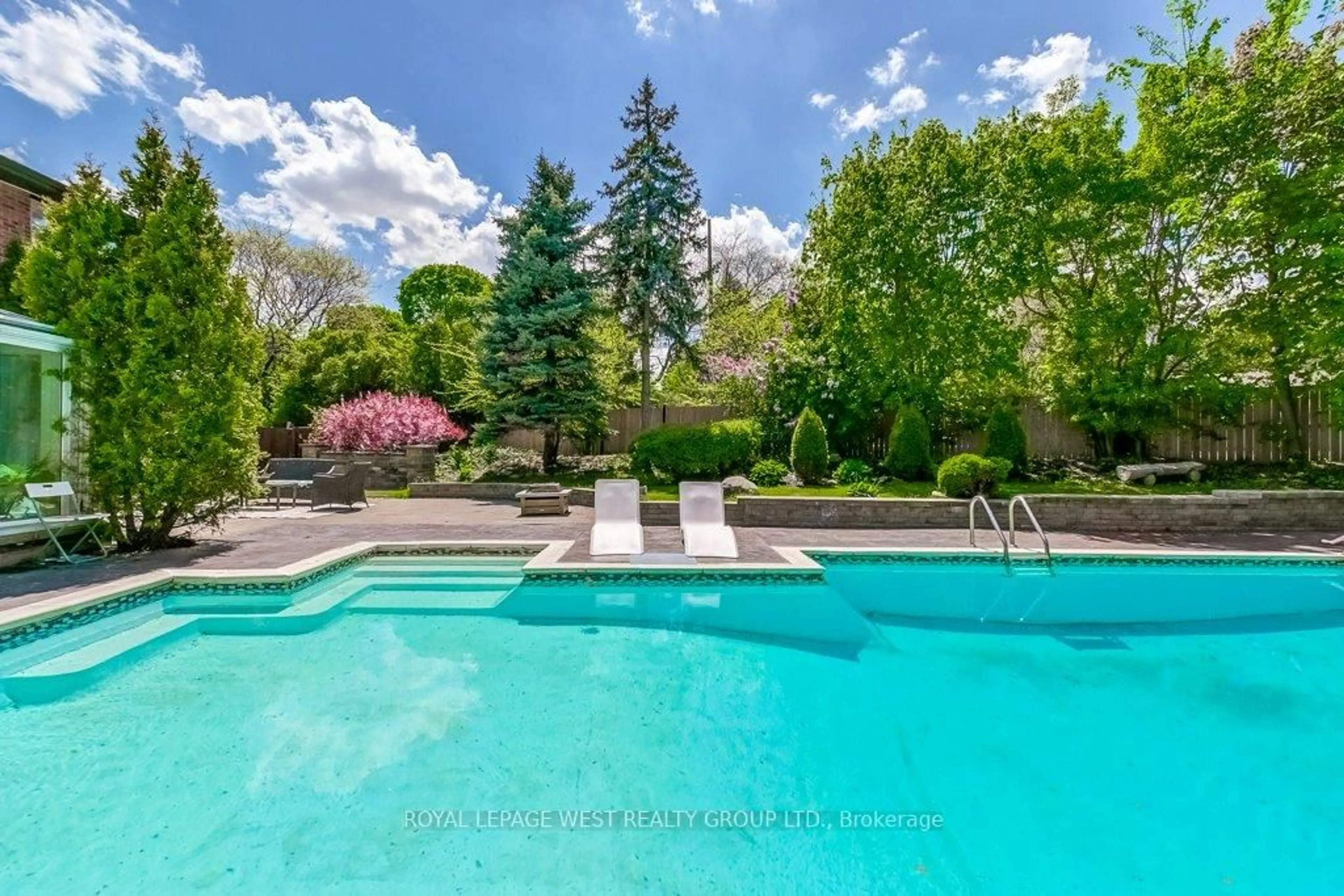 Pool for 41 Vancho Cres, Toronto Ontario M9A 4Z1