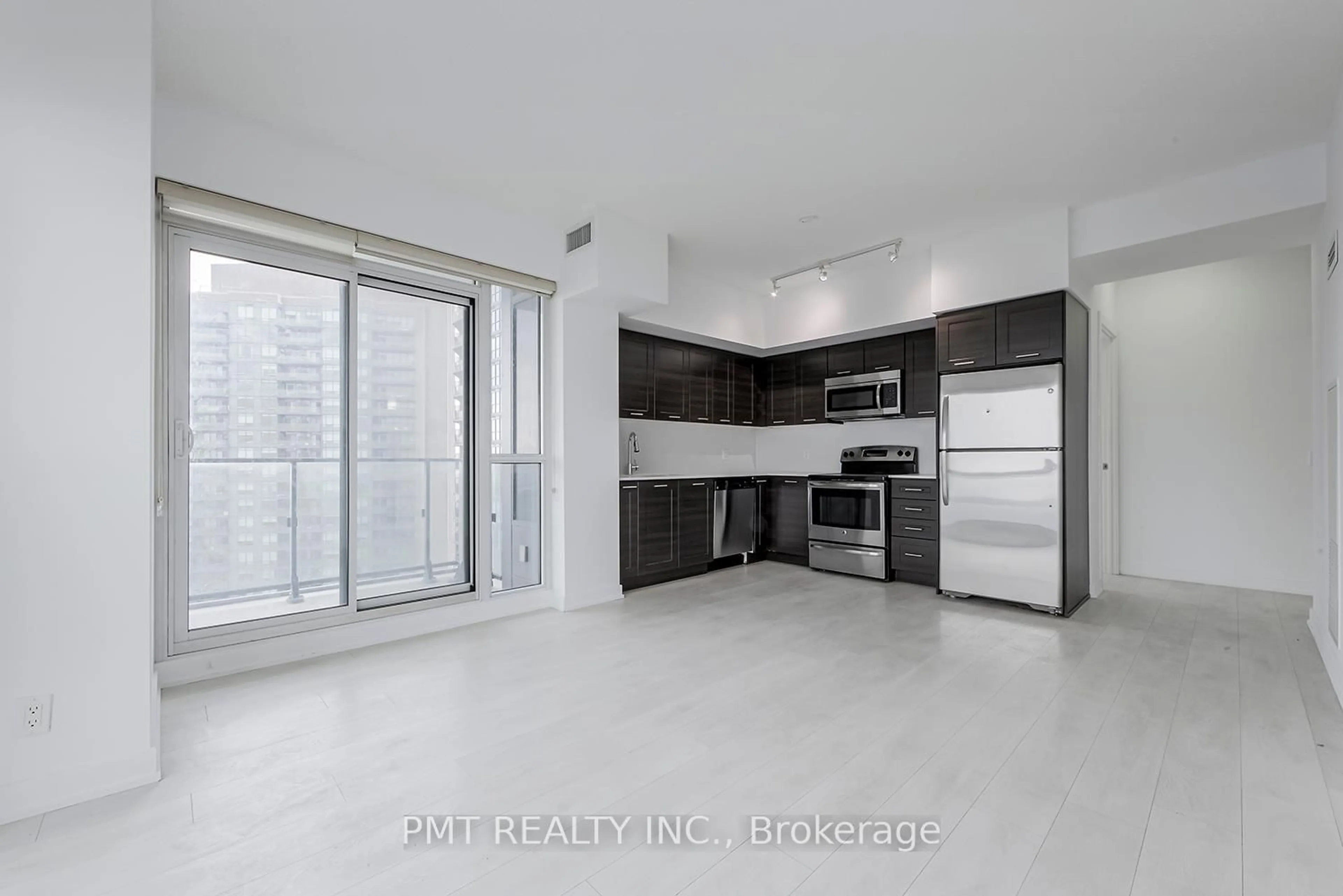 Unknown for 2220 Lake Shore Blvd #3902, Toronto Ontario M8V 0C1