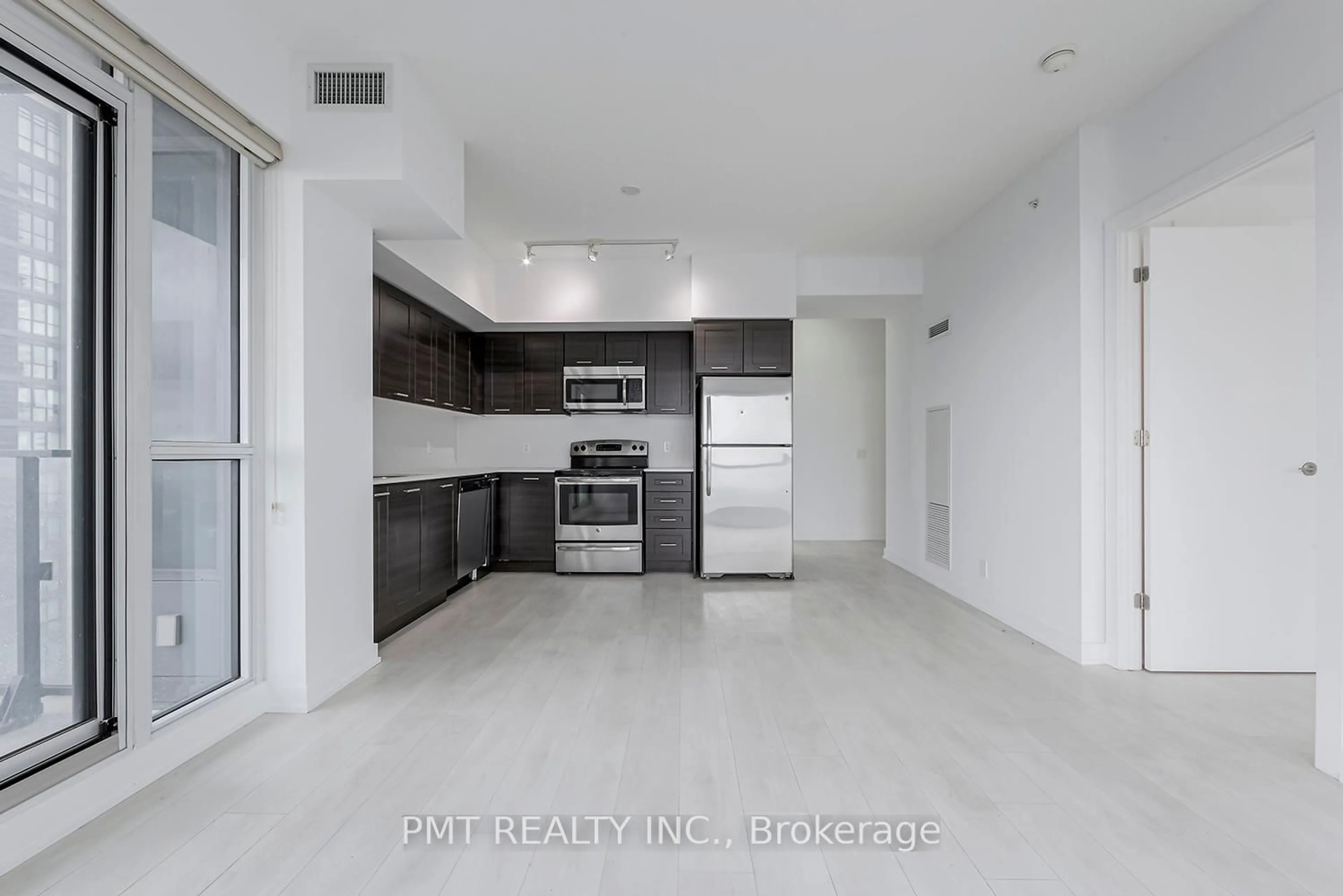 Unknown for 2220 Lake Shore Blvd #3902, Toronto Ontario M8V 0C1