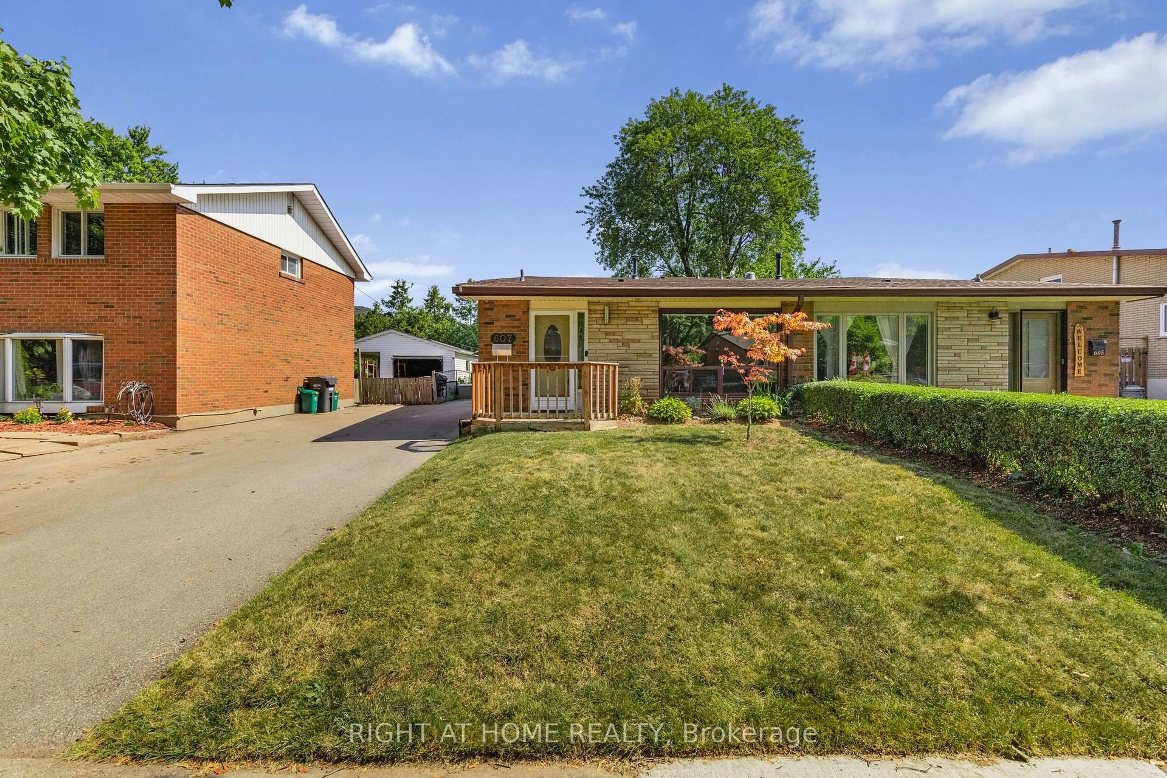 Home with brick exterior material, street for 607 Turner Dr, Burlington Ontario L7L 2W8