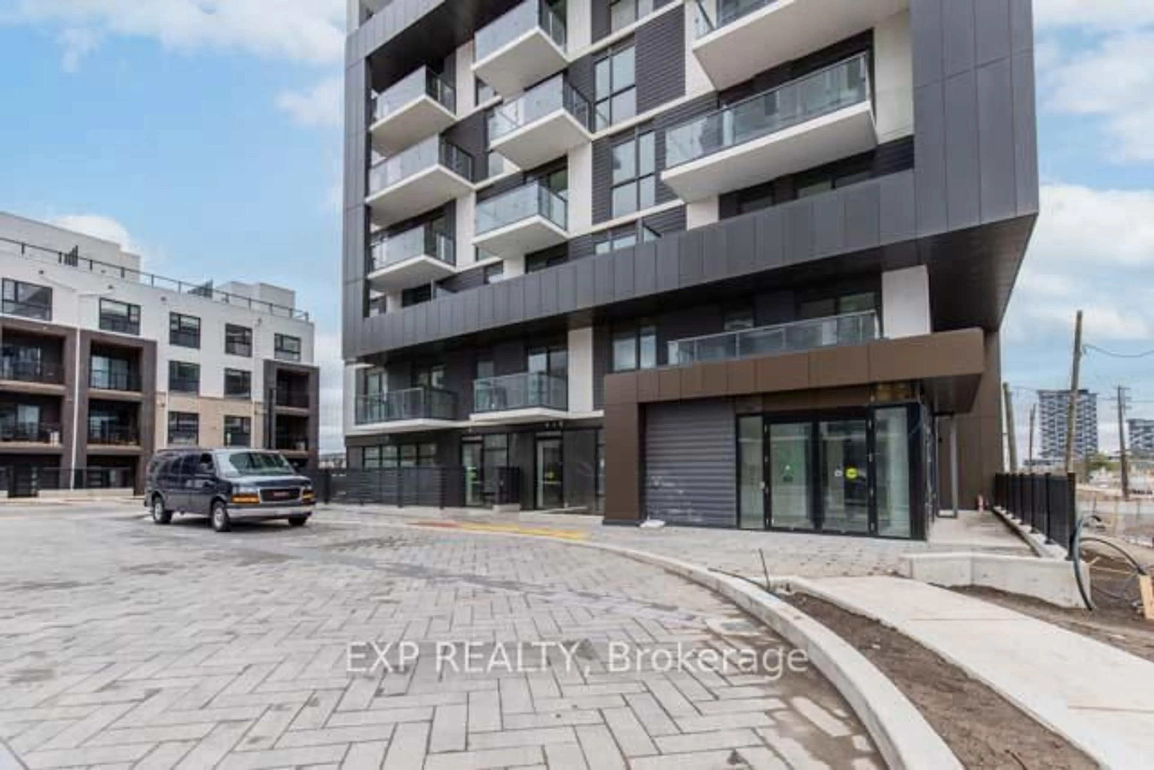 Patio, street for 335 Wheat Boom Dr #305, Oakville Ontario L6H 7Y1