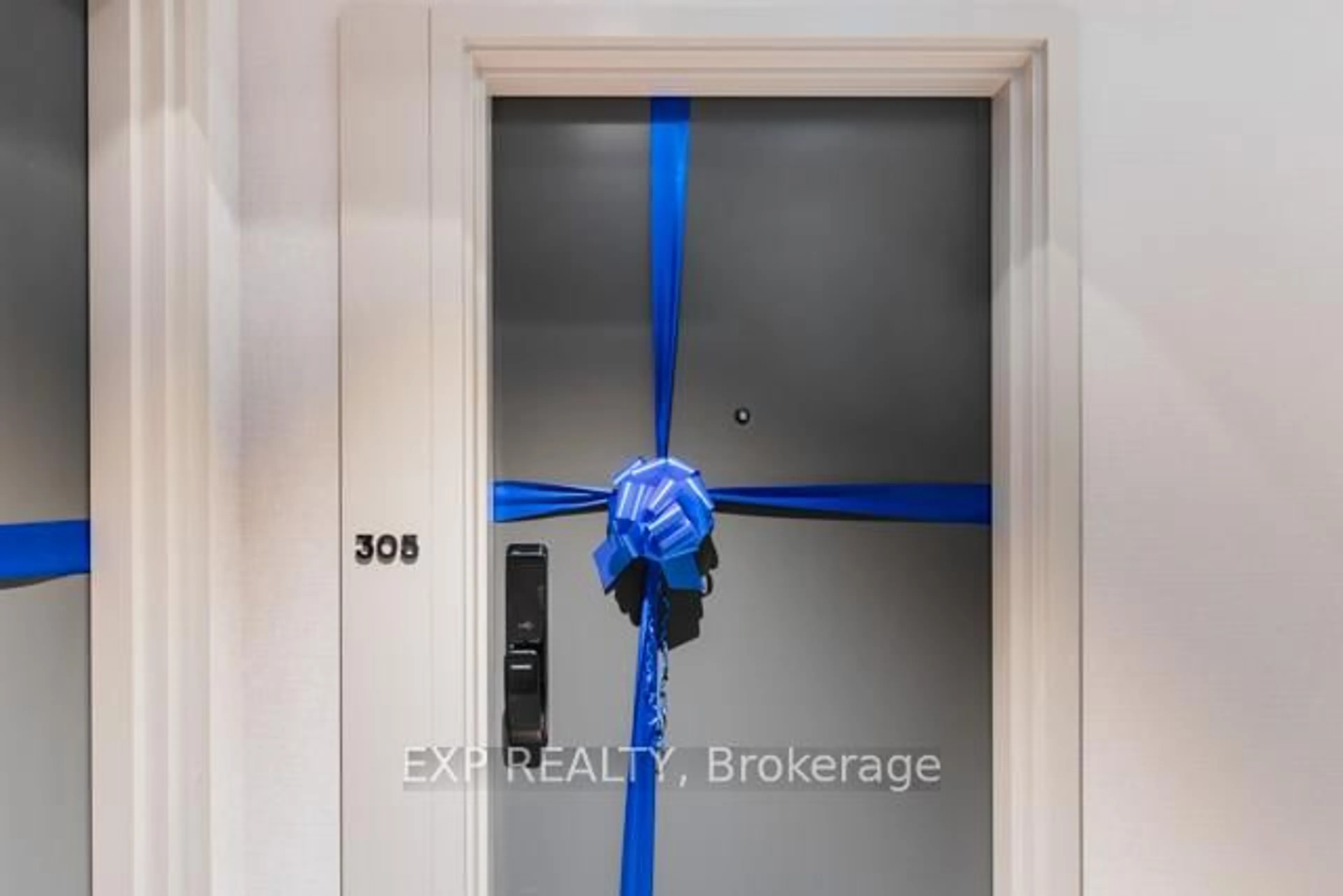Indoor entryway for 335 Wheat Boom Dr #305, Oakville Ontario L6H 7Y1