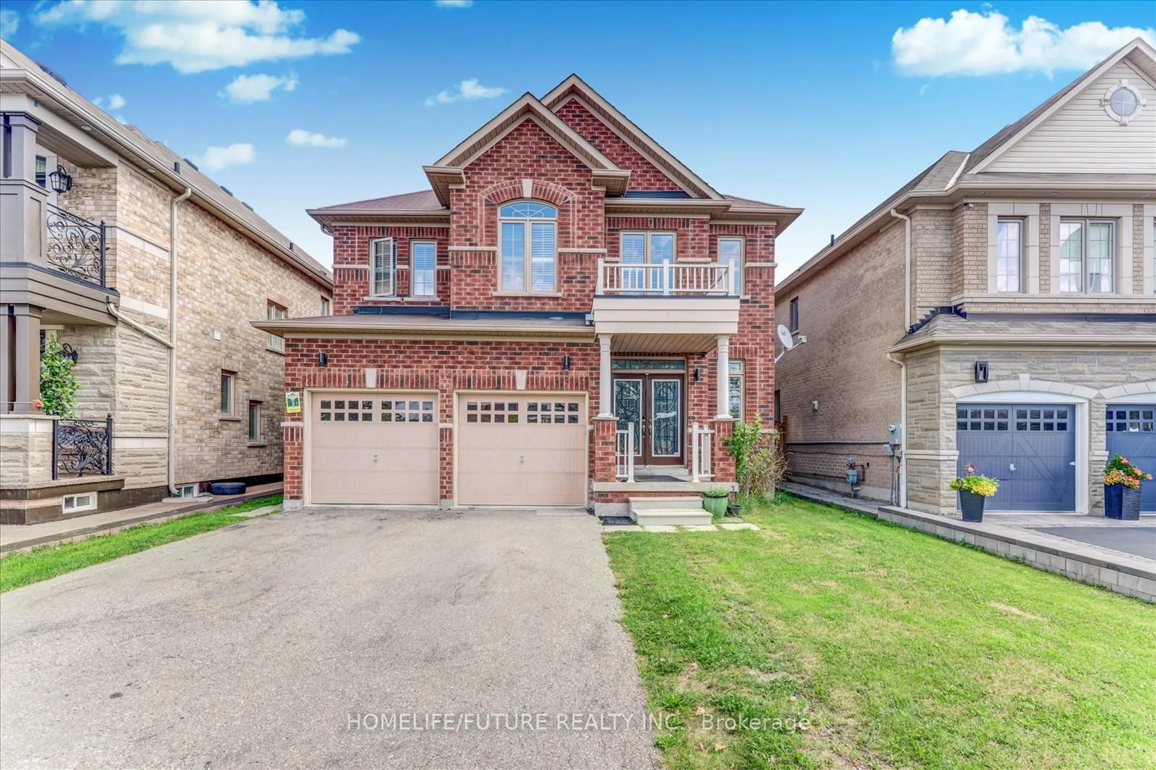 Home with brick exterior material, street for 197 Thorndale Rd, Brampton Ontario L6P 3J2