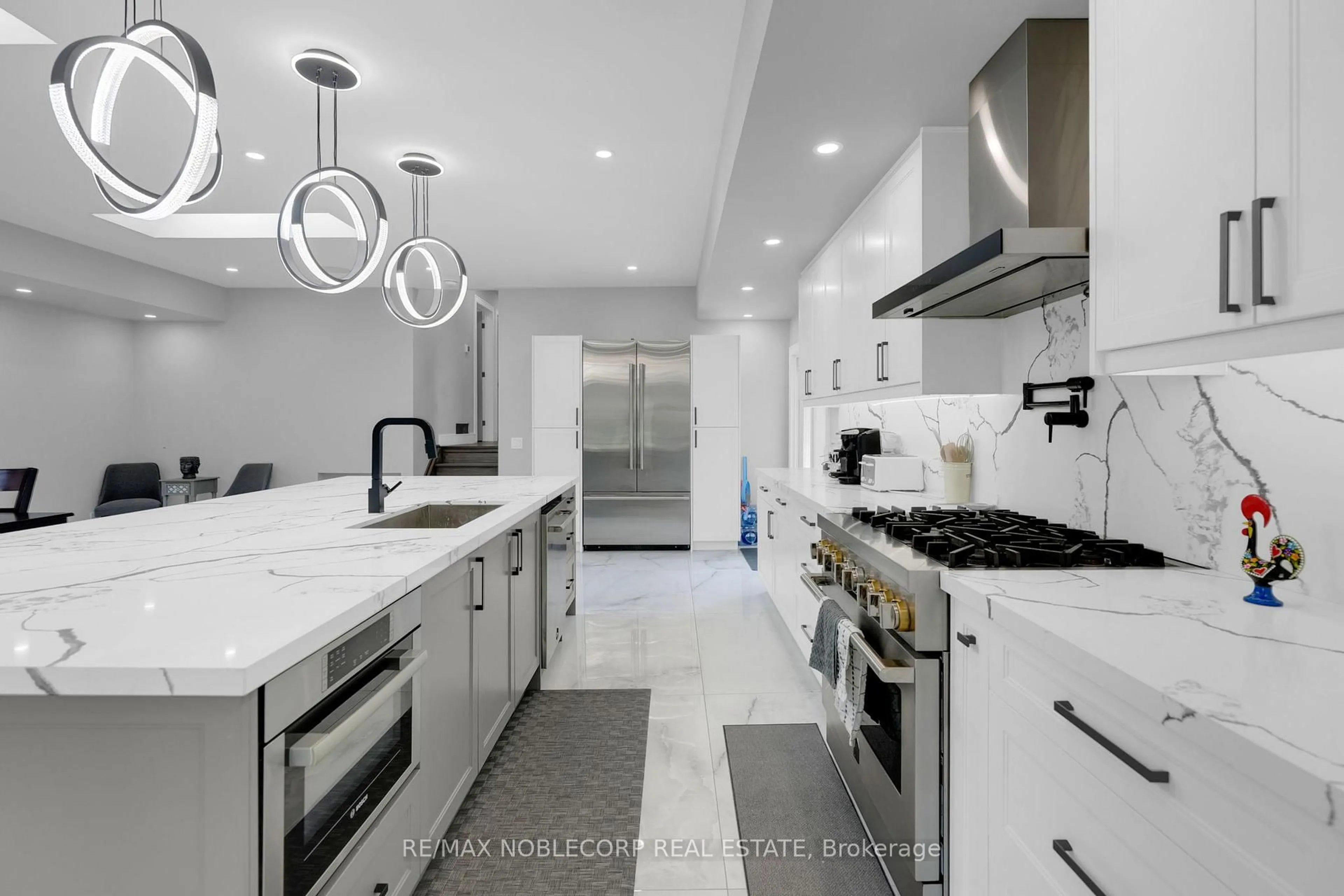 Contemporary kitchen, ceramic/tile floor for 2515 Hensall St, Mississauga Ontario L5A 2T1