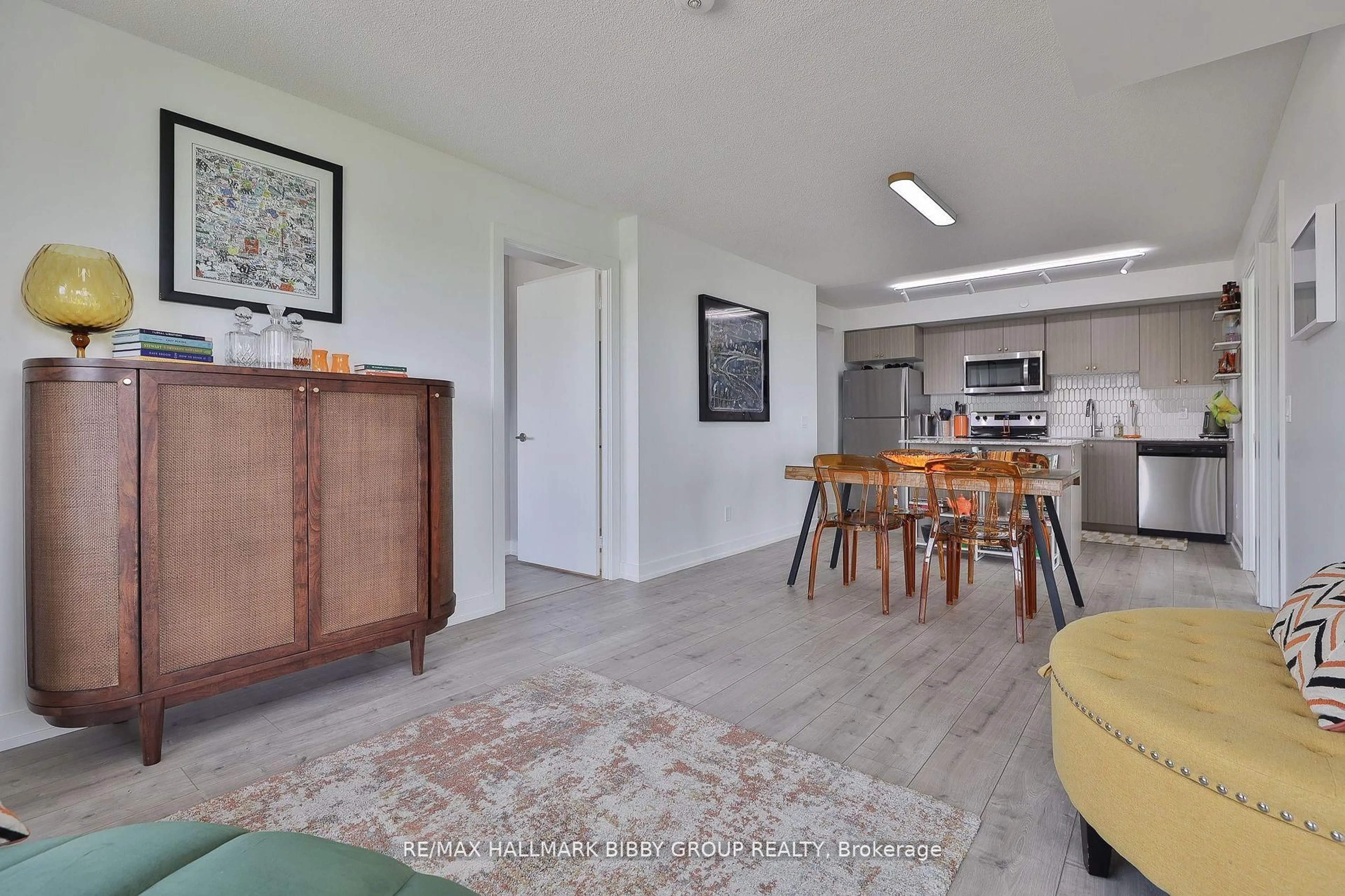 Unknown for 10 Wilby Cres #1506, Toronto Ontario M9N 1E5