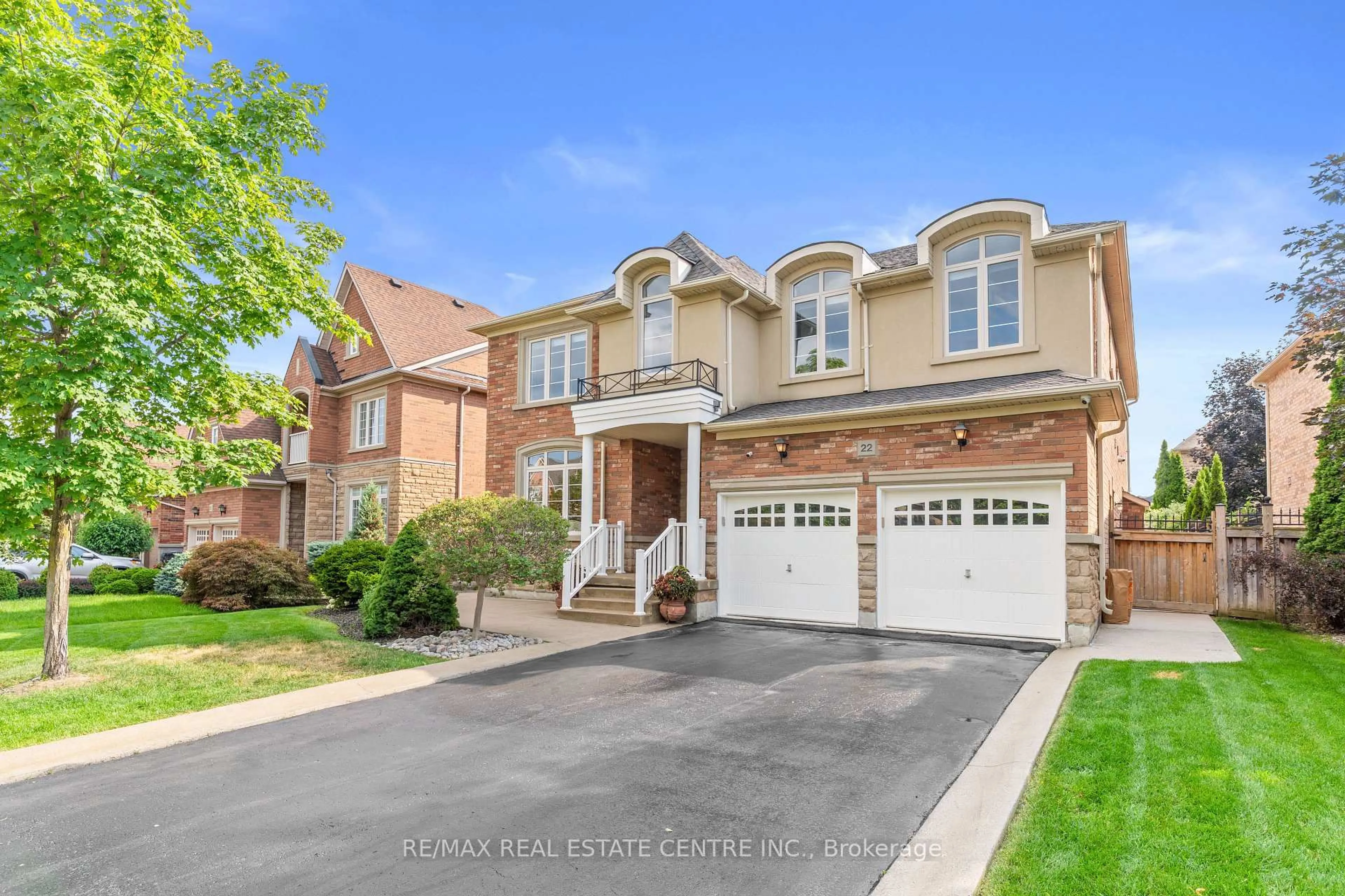Home with brick exterior material, street for 22 Saint Hubert Dr, Brampton Ontario L6P 1V7