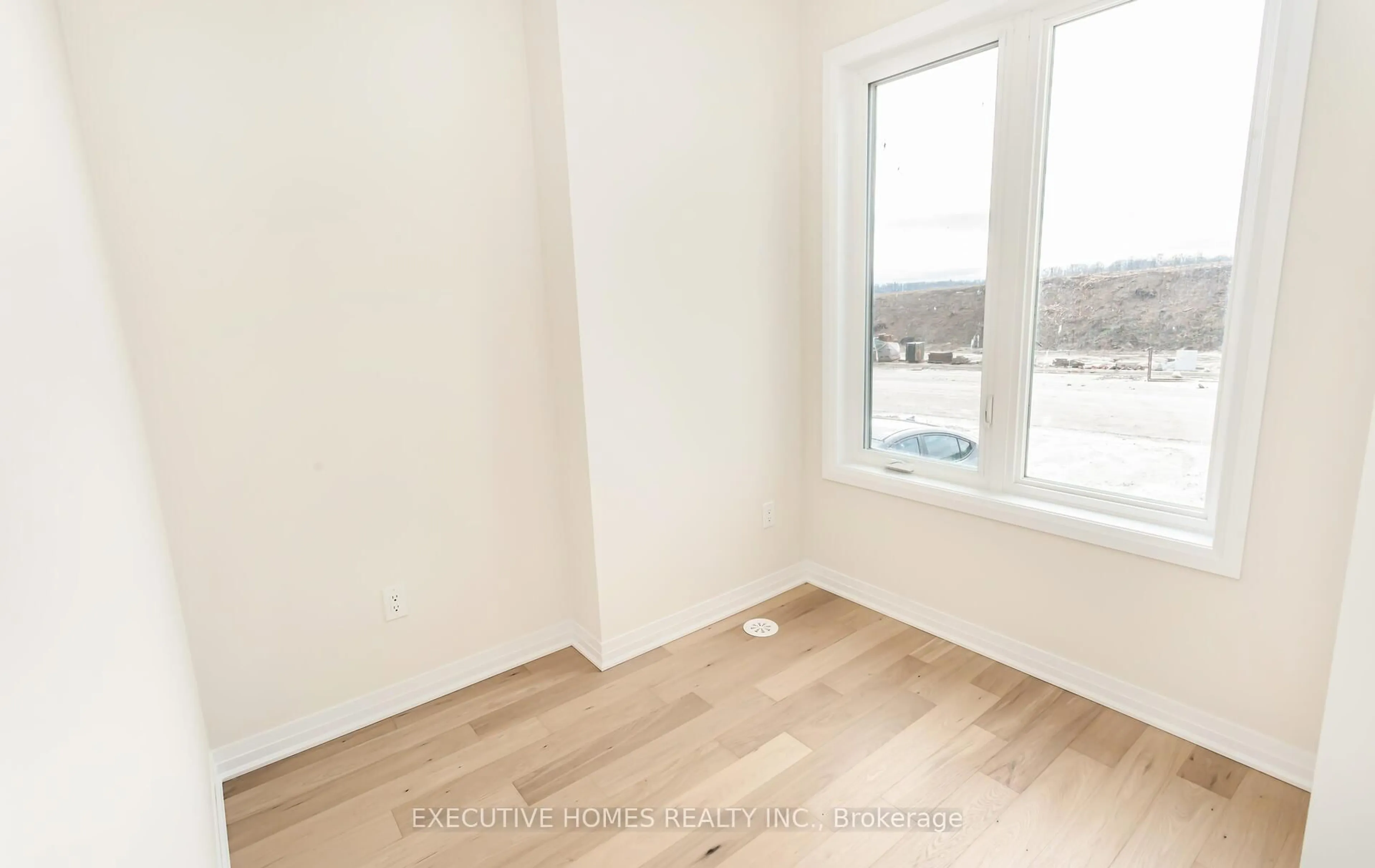 A pic of a room for 3509 Post Rd, Oakville Ontario L6H 7W5