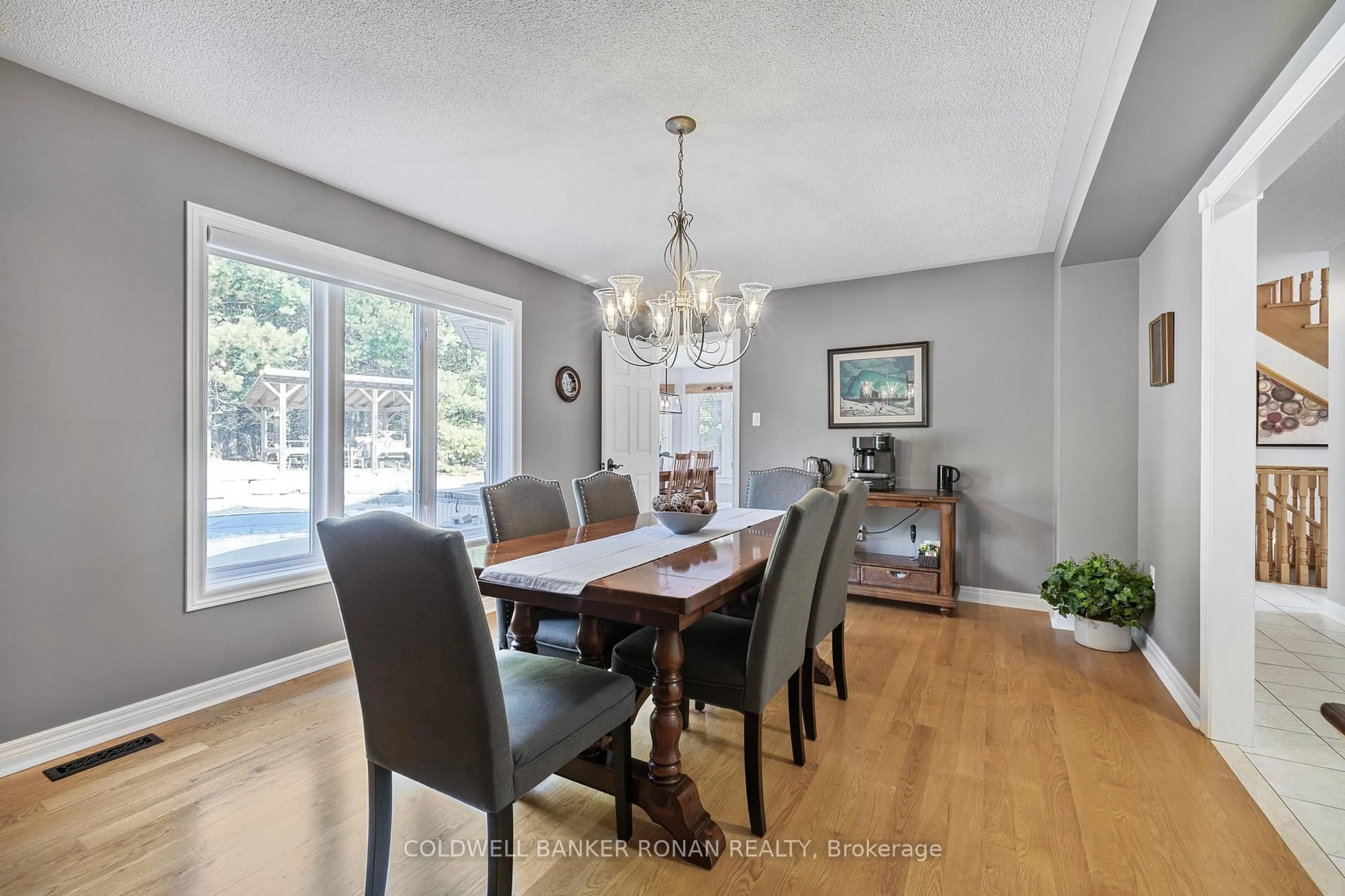 Dining room, wood/laminate floor for 16 Indiana Dr, Caledon Ontario L7E 0C6
