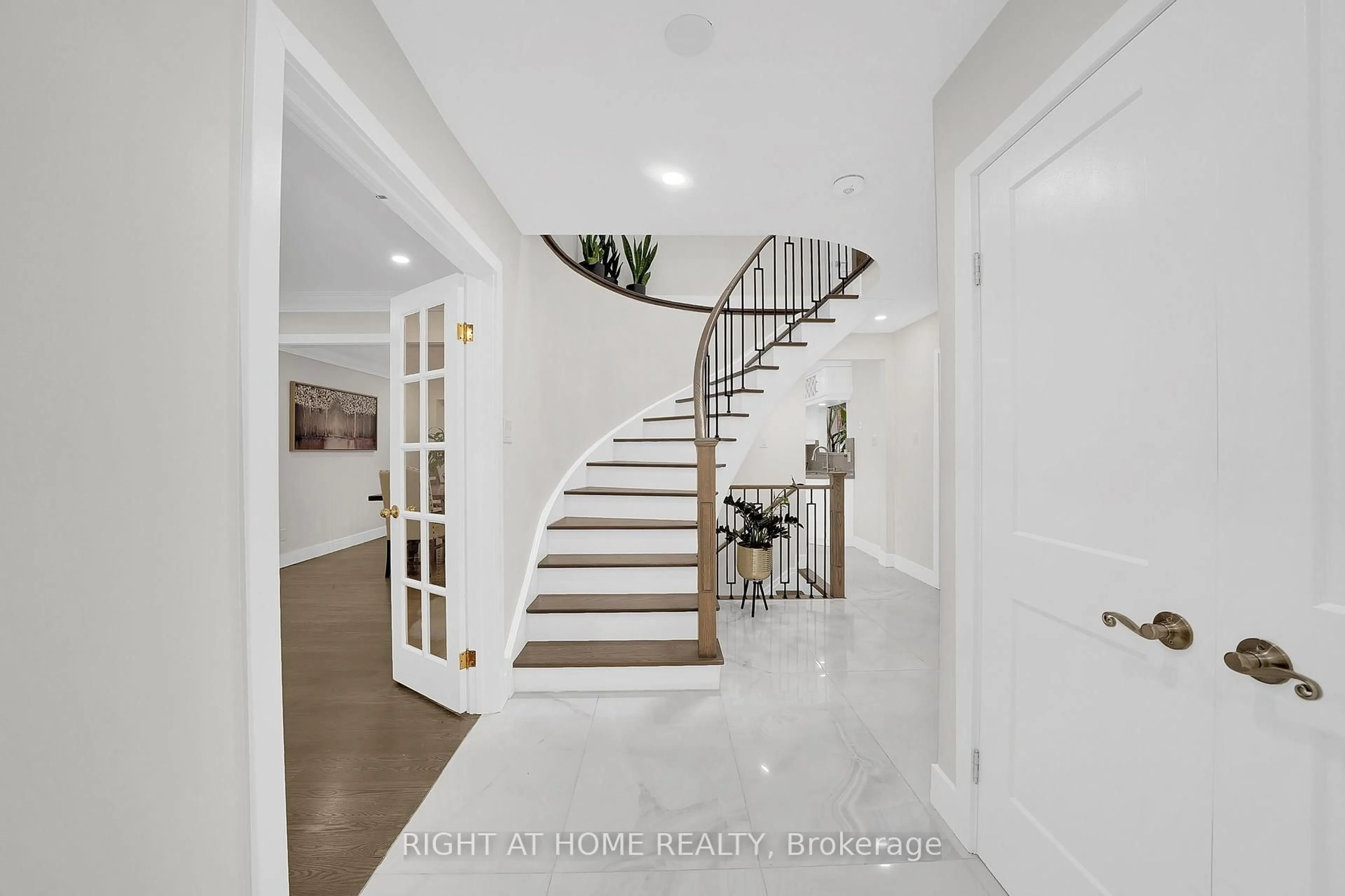 Unknown for 57 Wexford Rd, Brampton Ontario L6Z 2W4