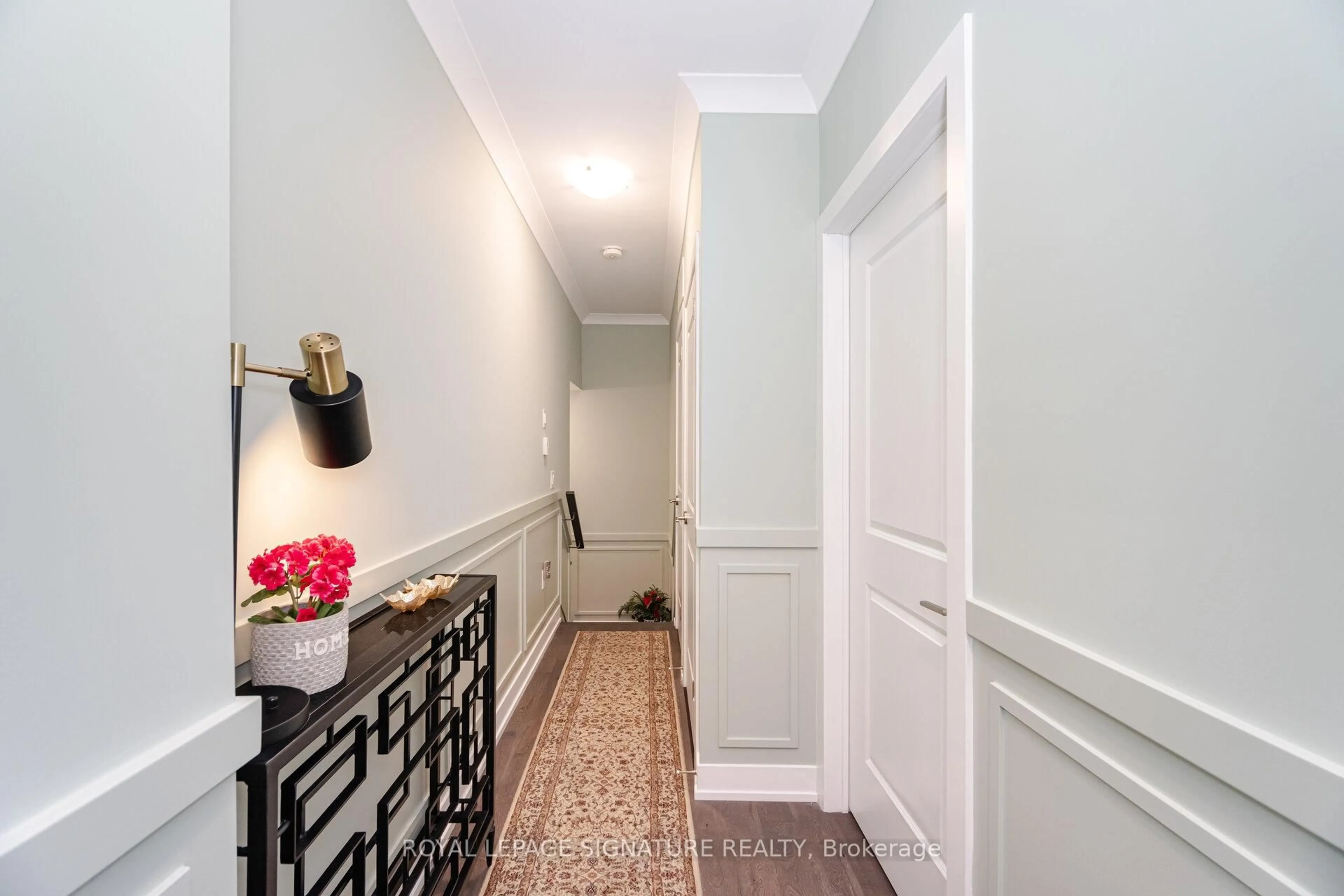 Indoor entryway for 1085 Douglas McCurdy Common #111, Mississauga Ontario L5G 0C6