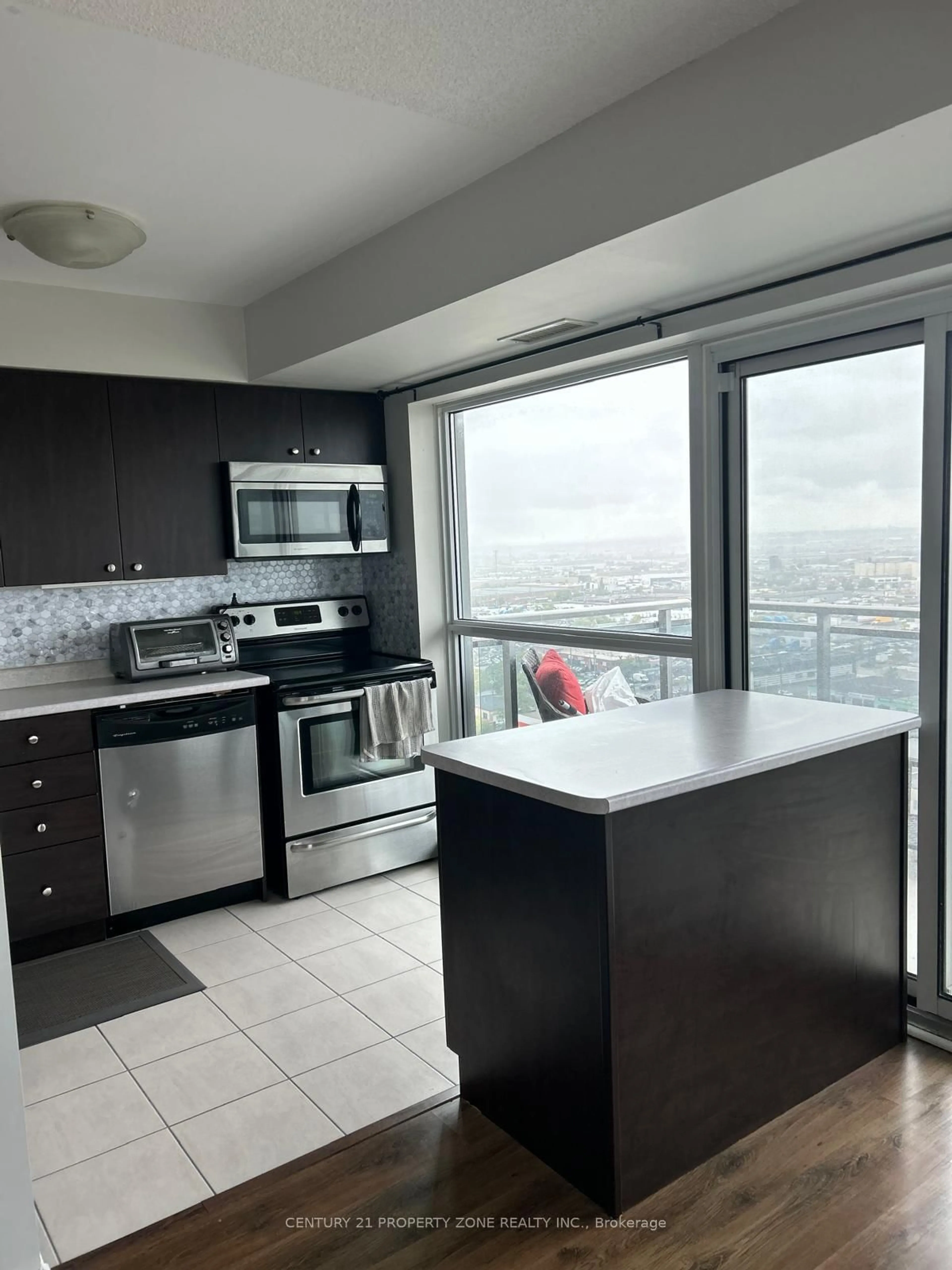 Standard kitchen, unknown for 215 Queen St #1804, Brampton Ontario L6W 0A9