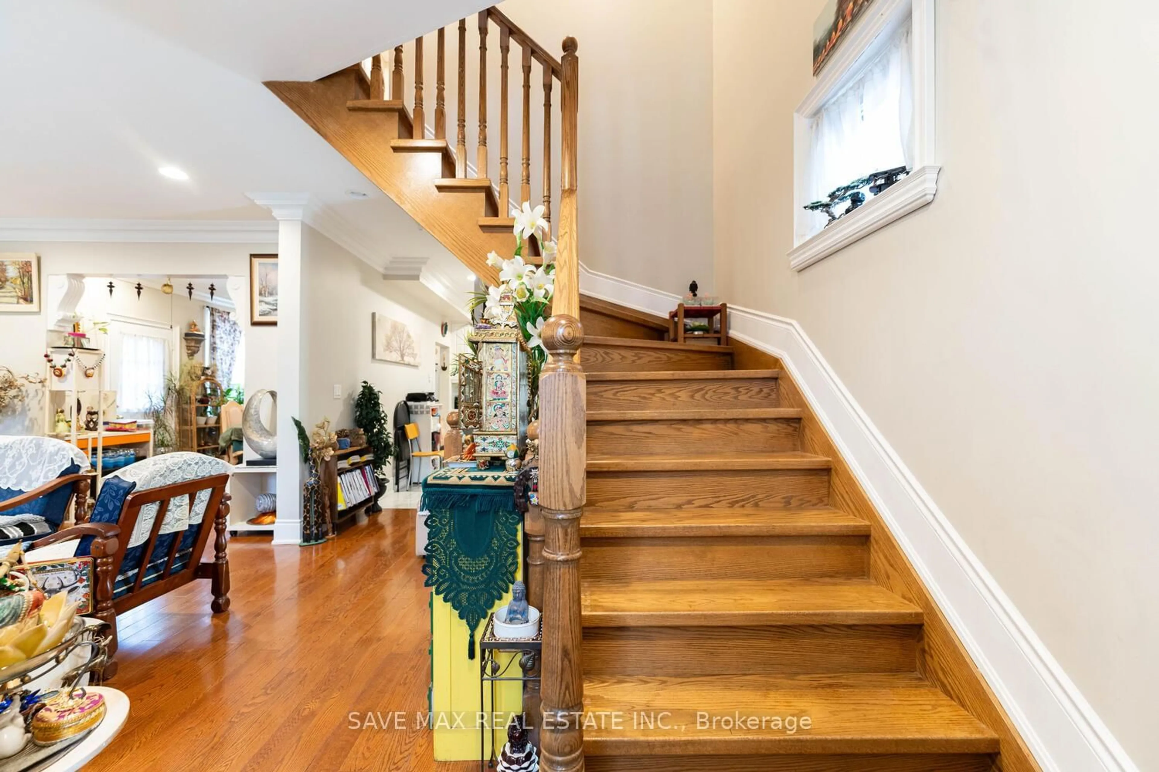 Unknown for 73 Buttonwood Ave, Toronto Ontario M6M 2H9