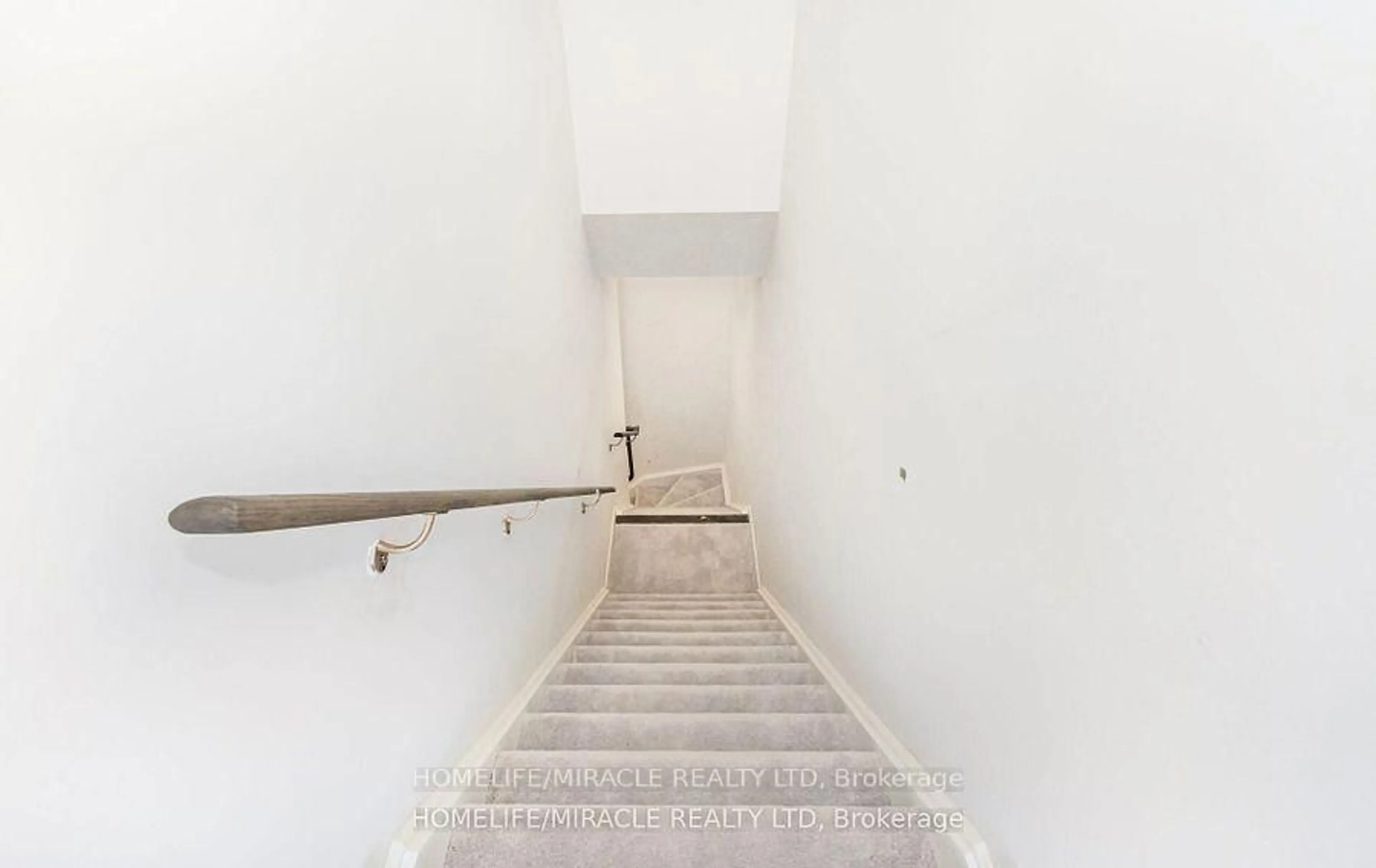 Stairs for 3415 Ridgeway Dr #16, Mississauga Ontario L5L 0B9