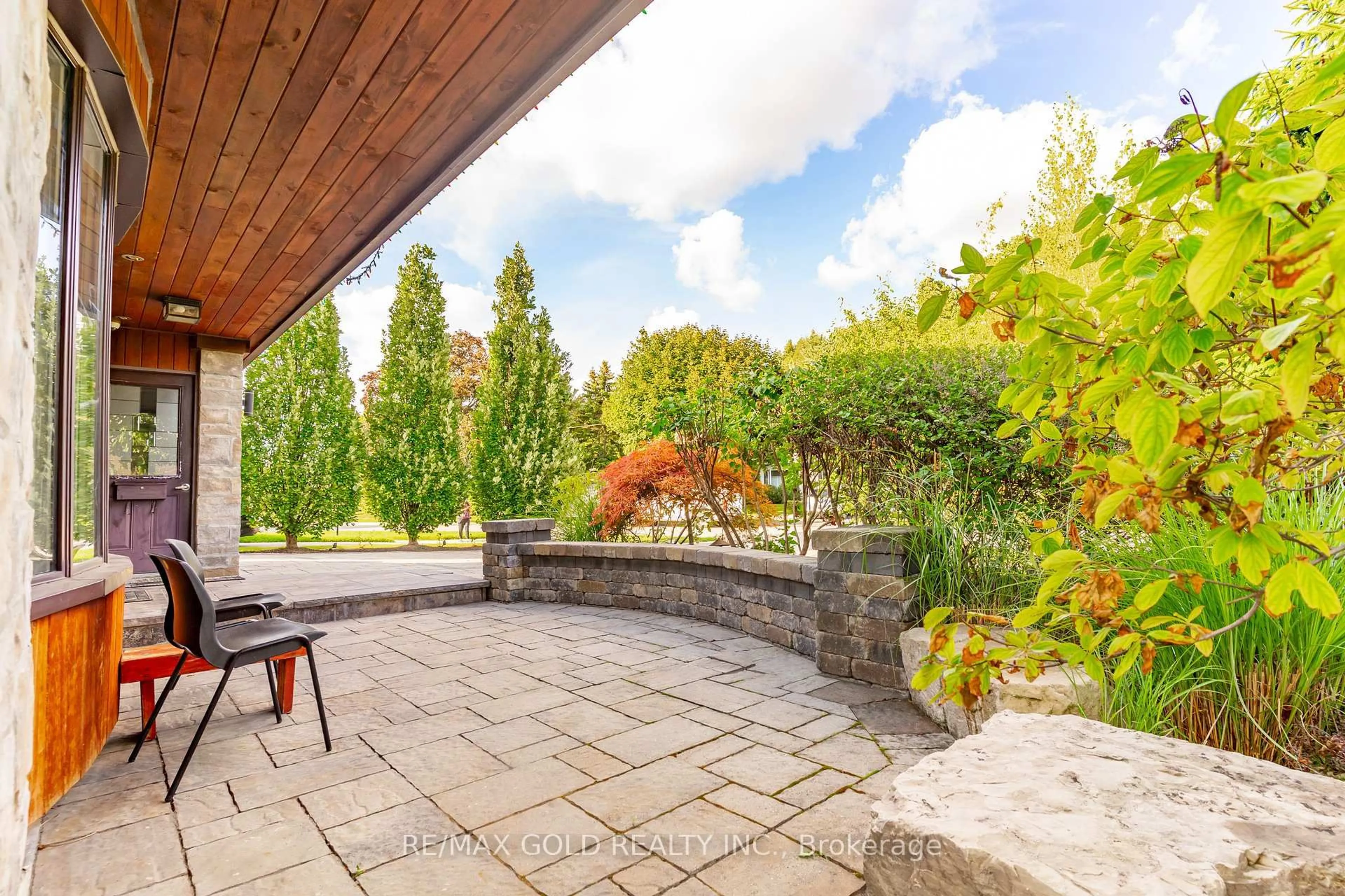 Patio, unknown for 39 Ascot Ave, Brampton Ontario L6T 2P3
