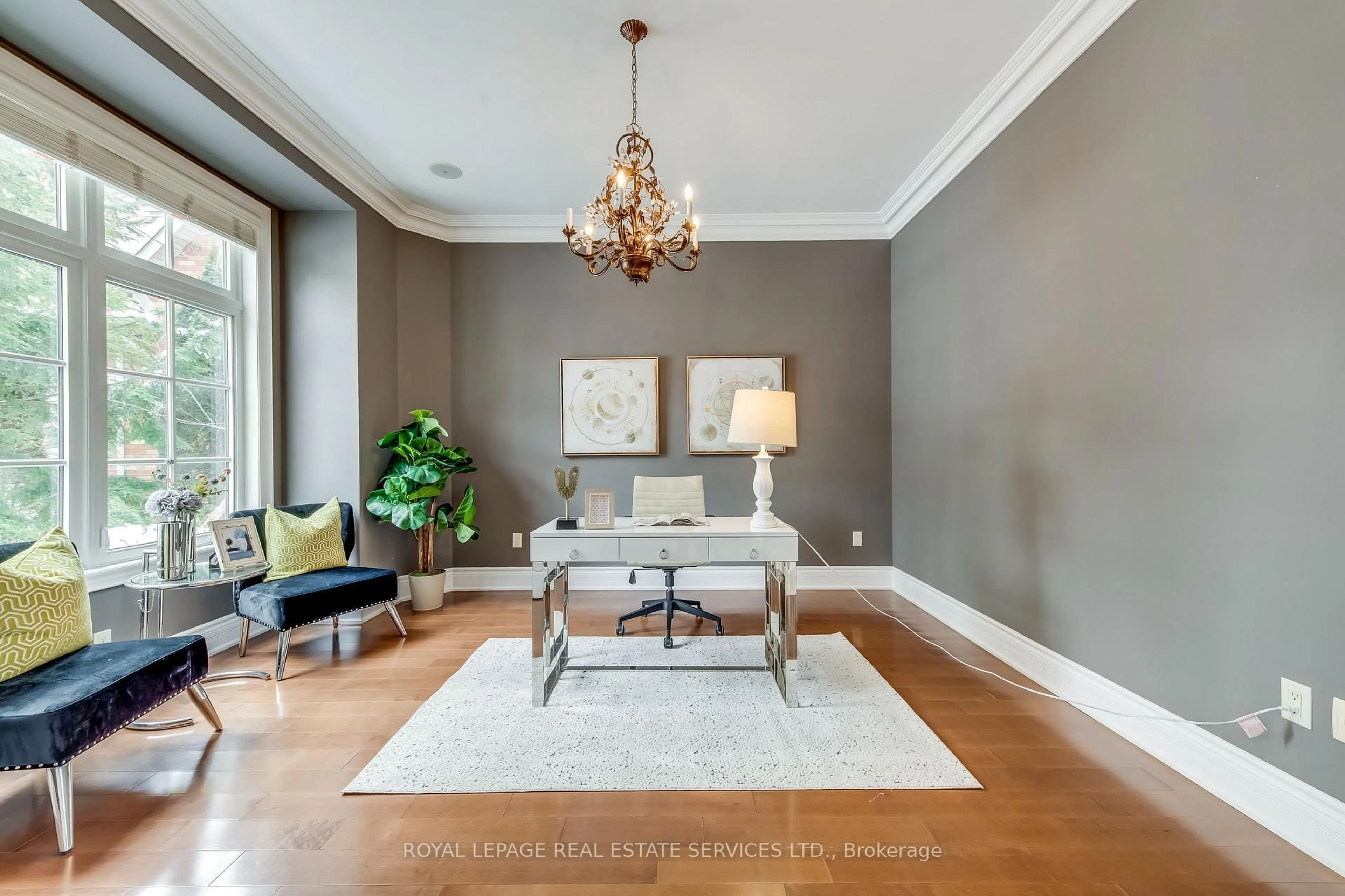 Unknown for 3341 Lakeshore Rd, Burlington Ontario L7N 1B1