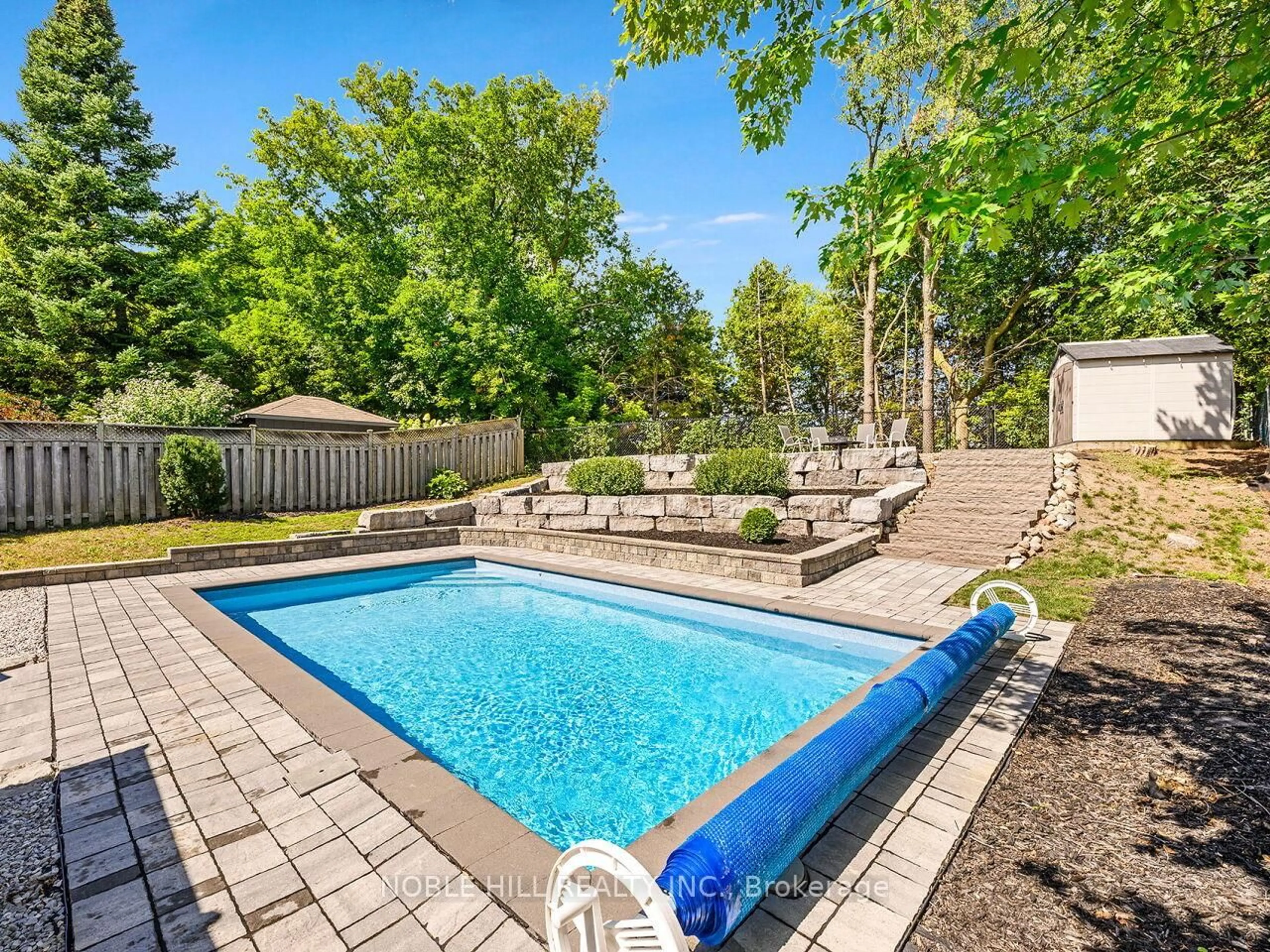 Pool for 187 Hickman St, Caledon Ontario L7E 2P5