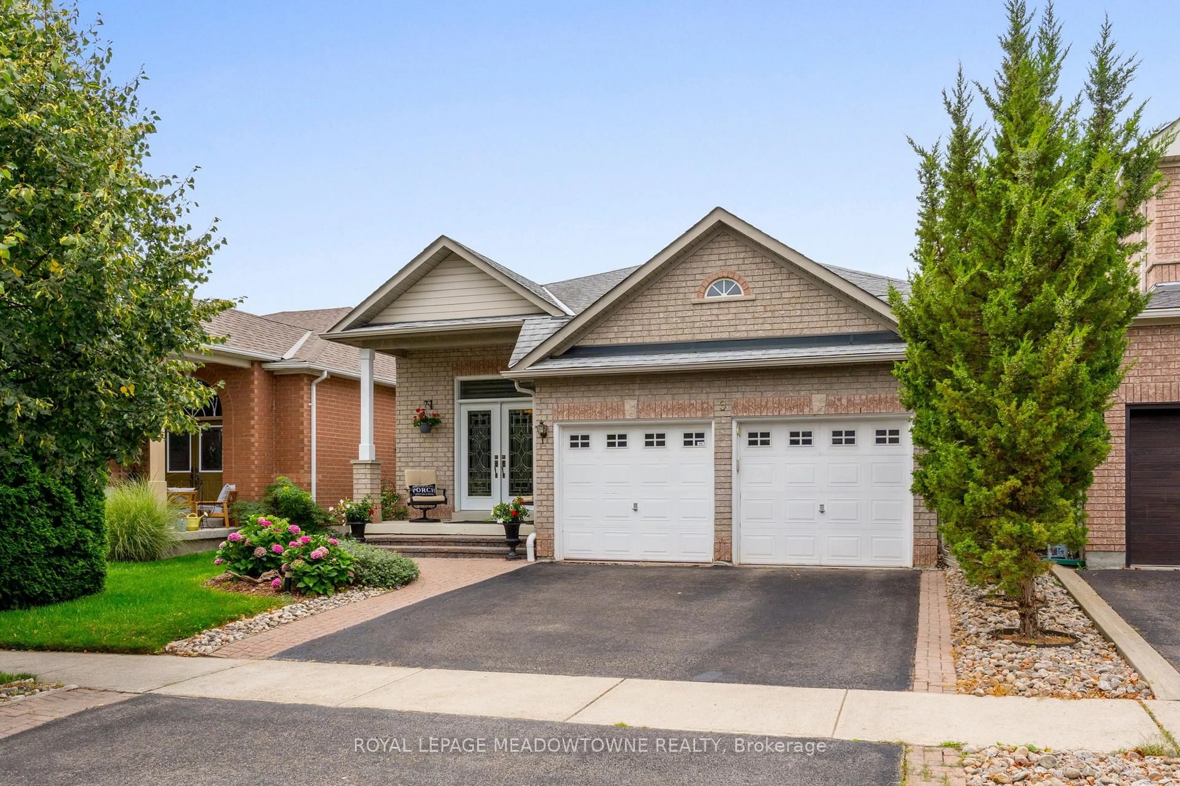 Home with brick exterior material, street for 9 Johnson Cres, Halton Hills Ontario L7G 6A4