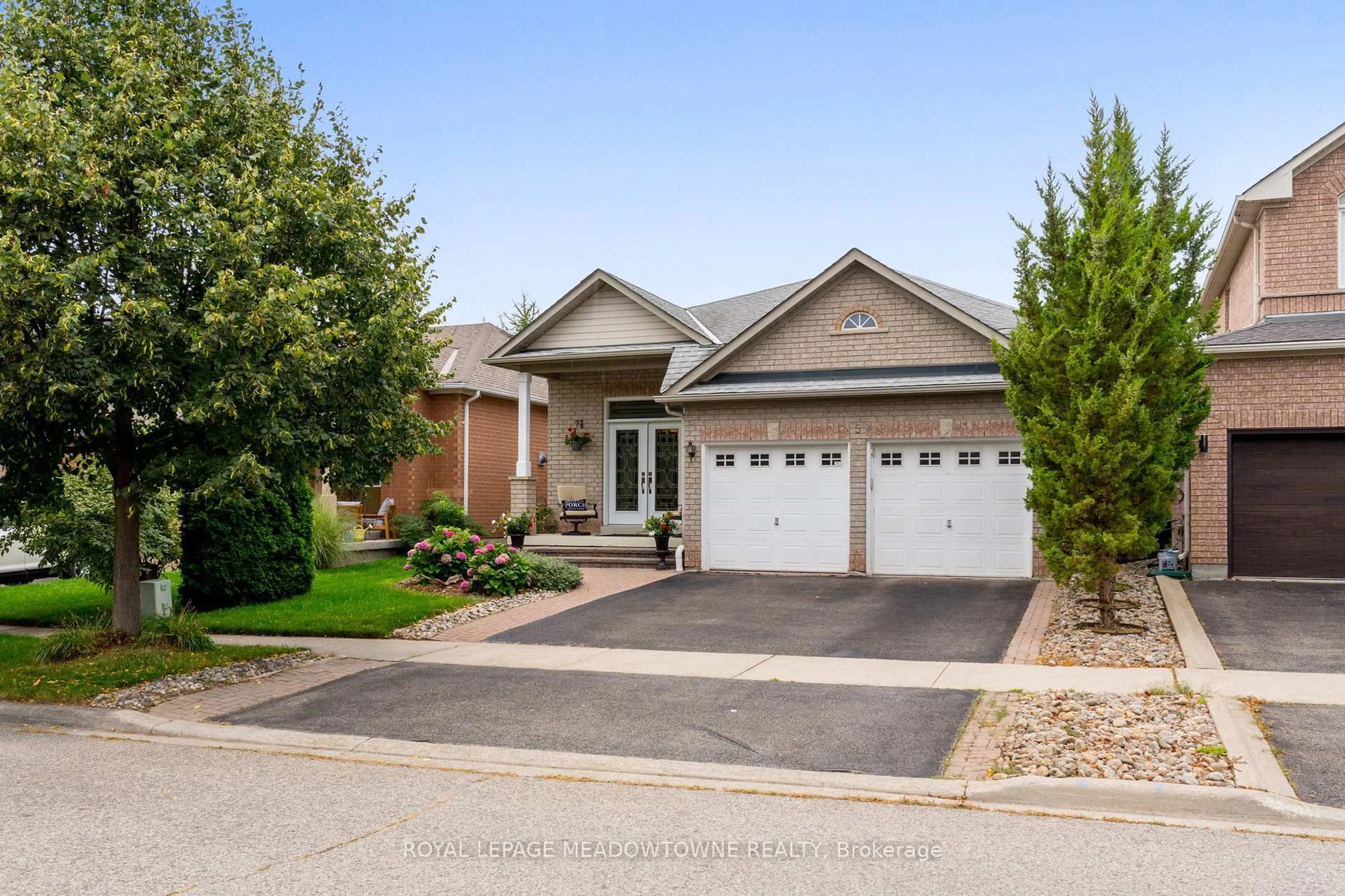 Home with brick exterior material, street for 9 Johnson Cres, Halton Hills Ontario L7G 6A4