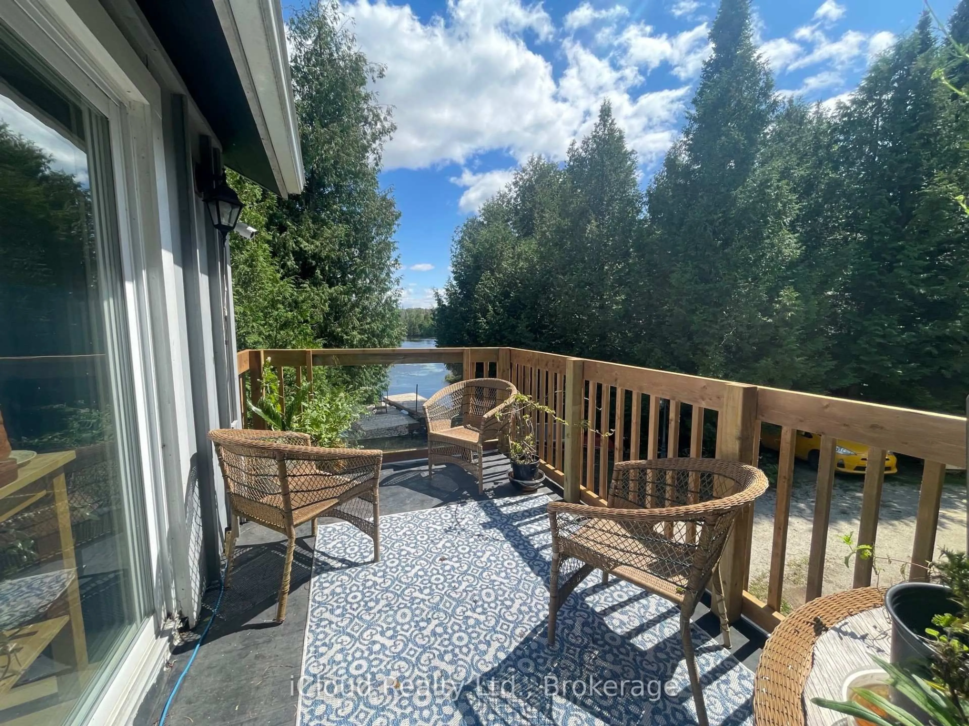 Patio, water/lake/river/ocean view for 897 Caledon East Garafraxa Townline, Caledon Ontario L9W 7H4